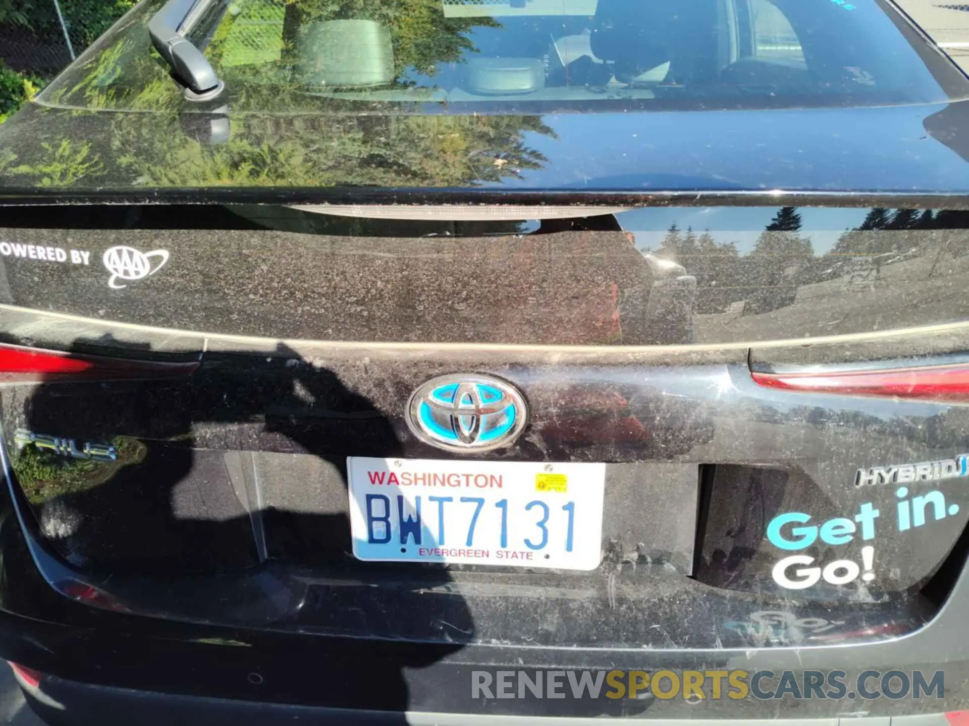 28 fotografías del automóvil dañado JTDKAMFU4M3136059 TOYOTA PRIUS 2021