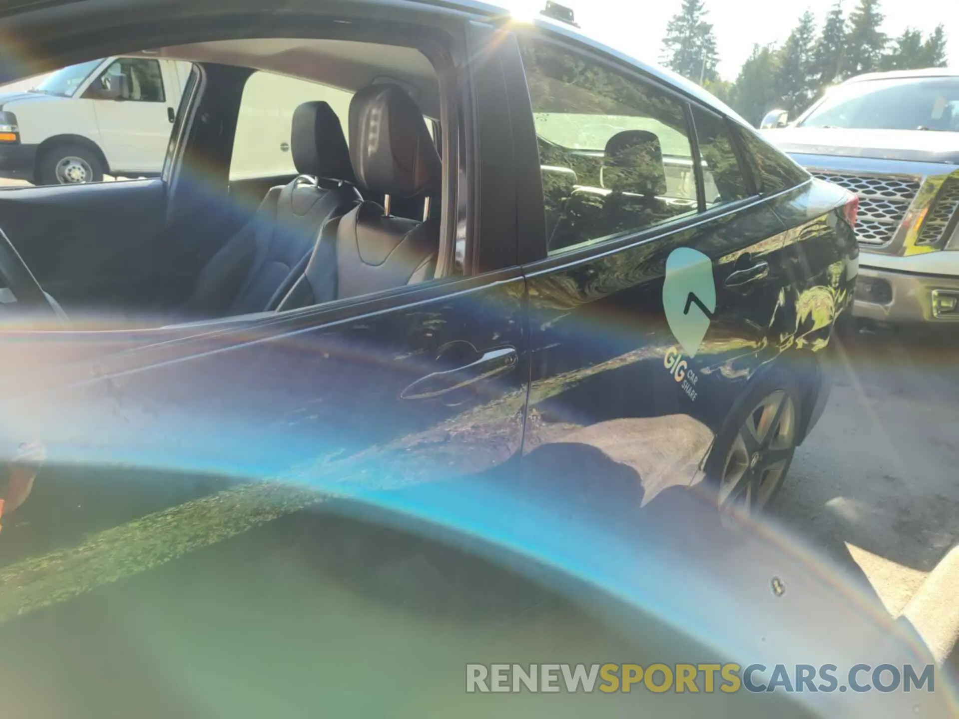 44 fotografías del automóvil dañado JTDKAMFU4M3136059 TOYOTA PRIUS 2021
