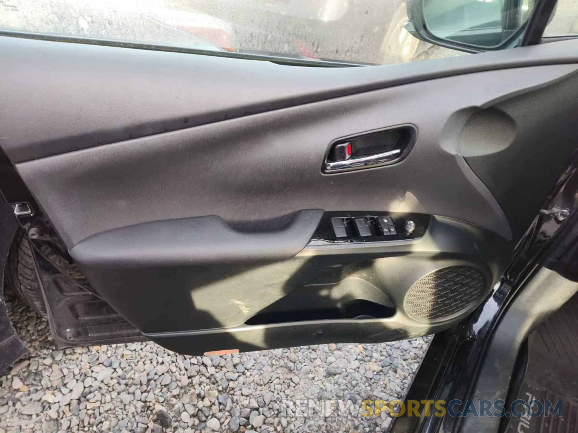 19 fotografías del automóvil dañado JTDKAMFU4M3136322 TOYOTA PRIUS 2021