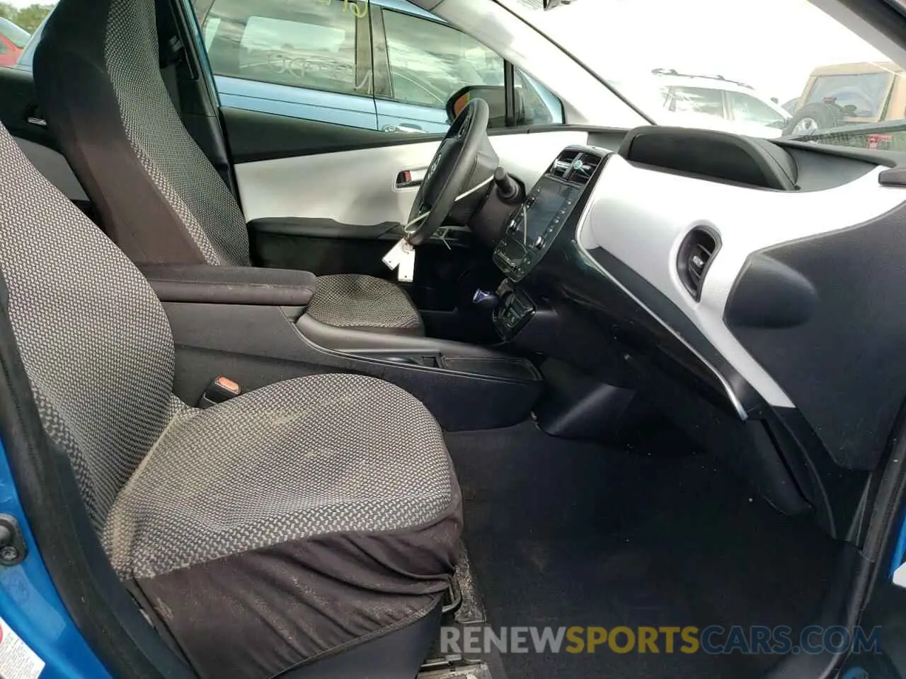 5 fotografías del automóvil dañado JTDKAMFU4M3137194 TOYOTA PRIUS 2021