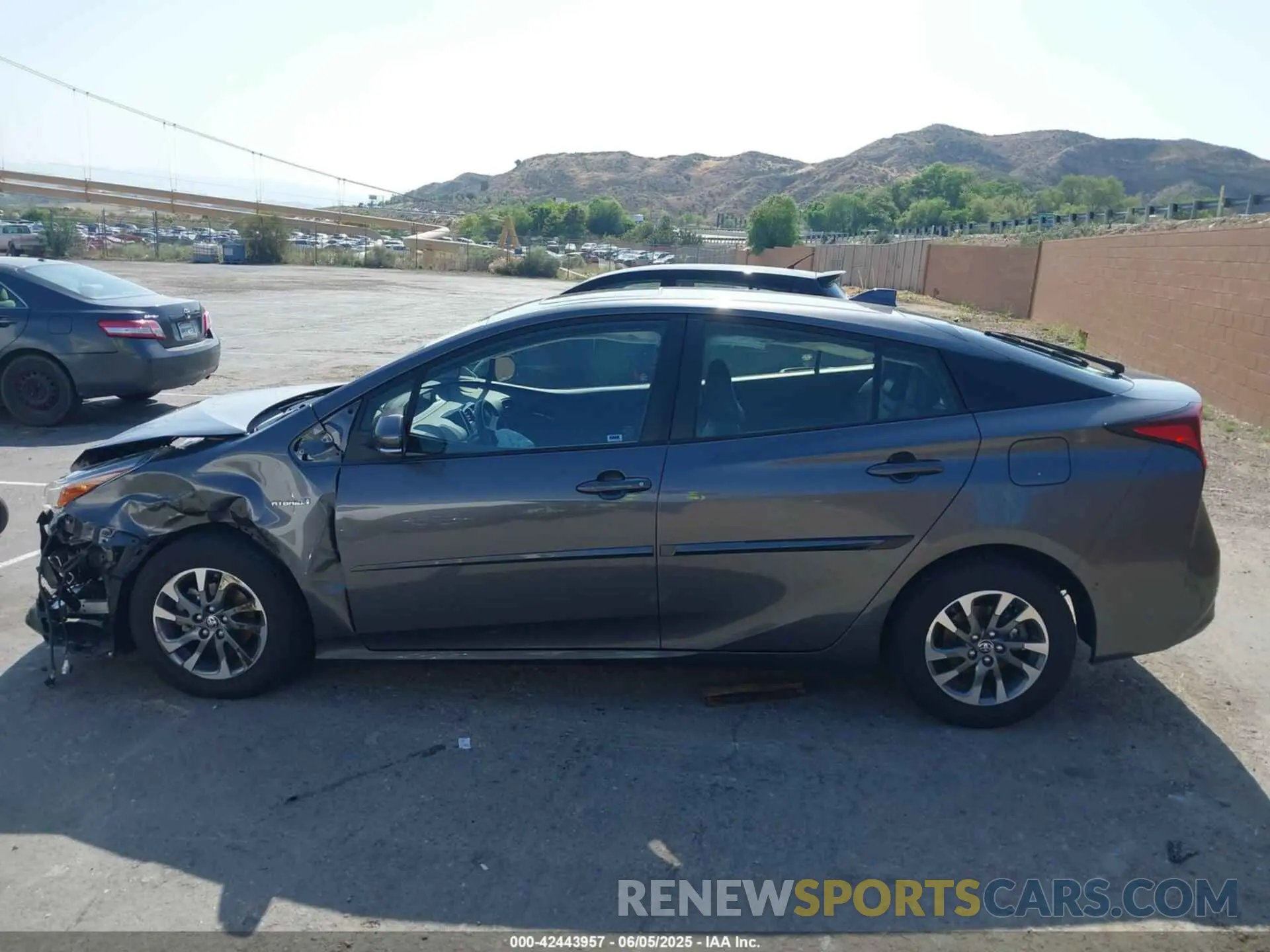 14 fotografías del automóvil dañado JTDKAMFU4M3144985 TOYOTA PRIUS 2021