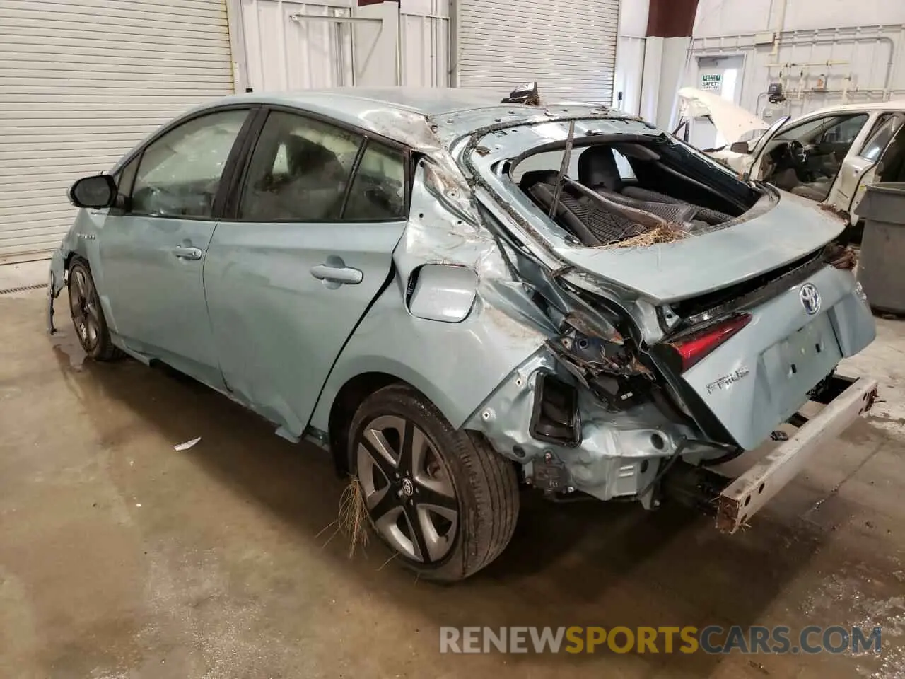 2 fotografías del automóvil dañado JTDKAMFU5M3131288 TOYOTA PRIUS 2021