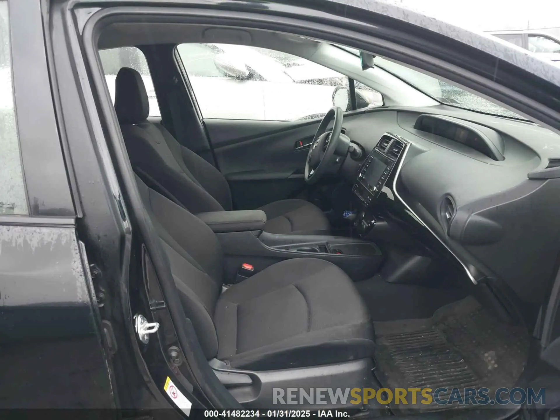 5 fotografías del automóvil dañado JTDKAMFU5M3145210 TOYOTA PRIUS 2021
