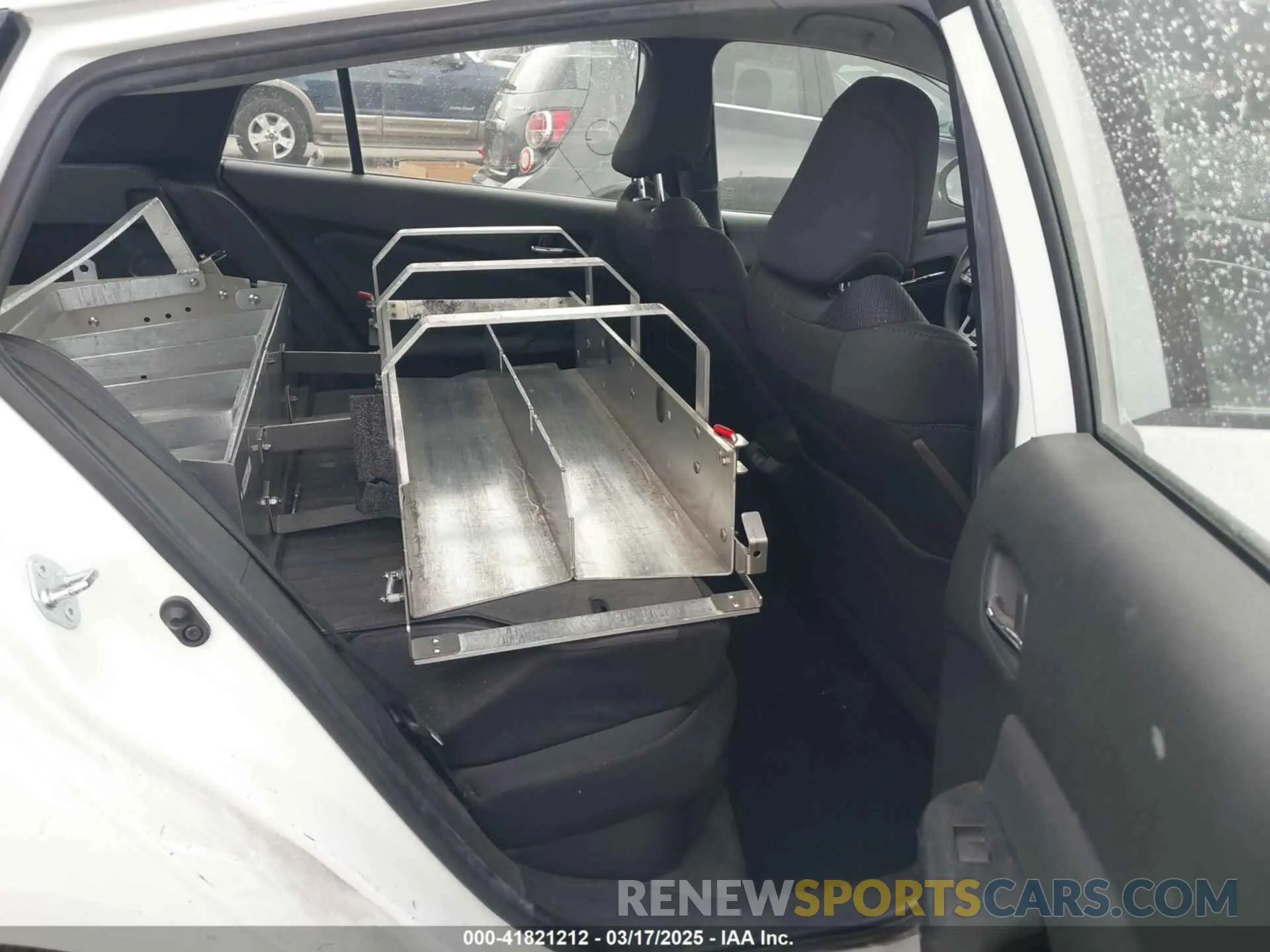 8 fotografías del automóvil dañado JTDKAMFU6M3141019 TOYOTA PRIUS 2021
