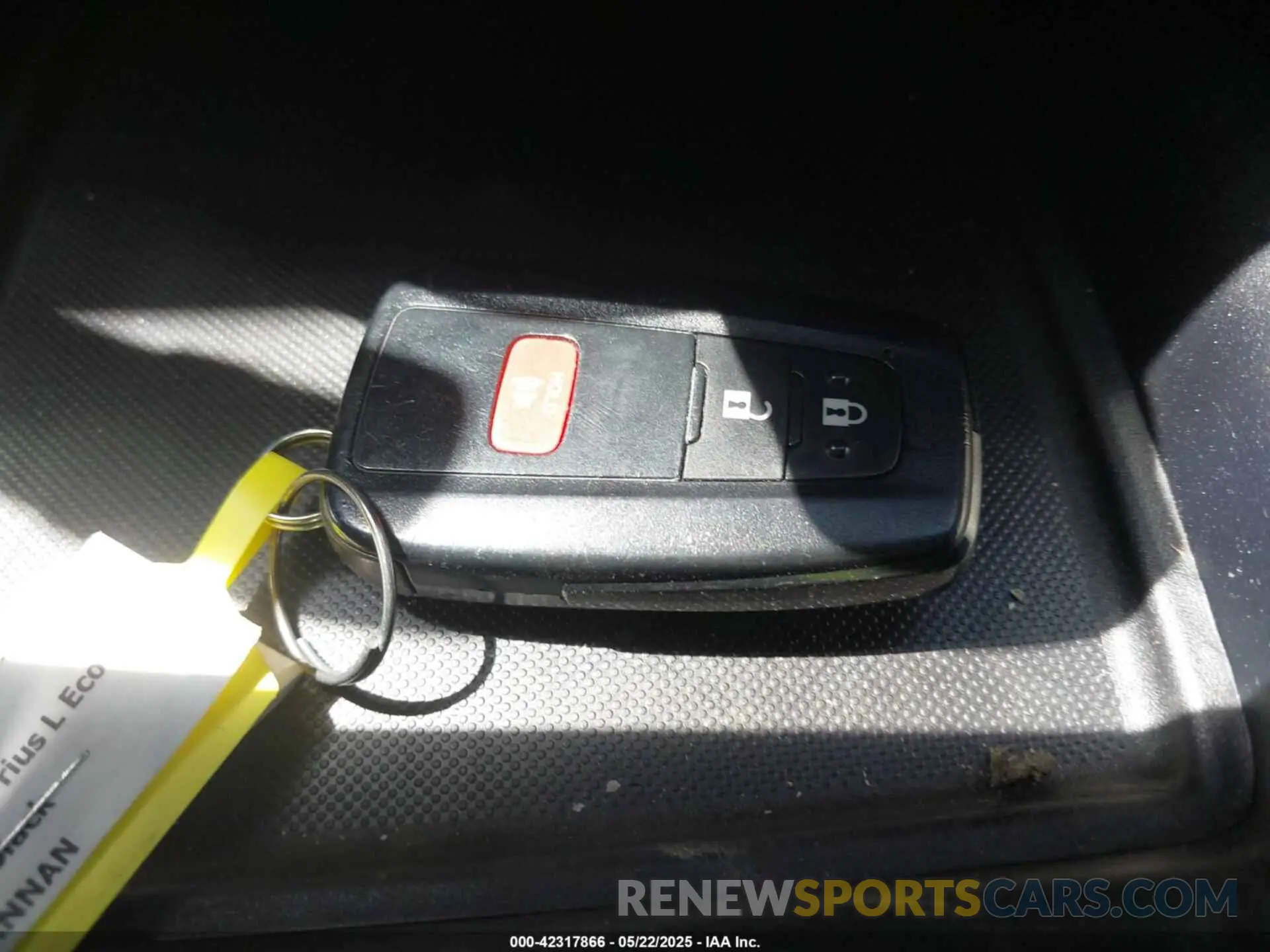 11 fotografías del automóvil dañado JTDKAMFU6M3141392 TOYOTA PRIUS 2021