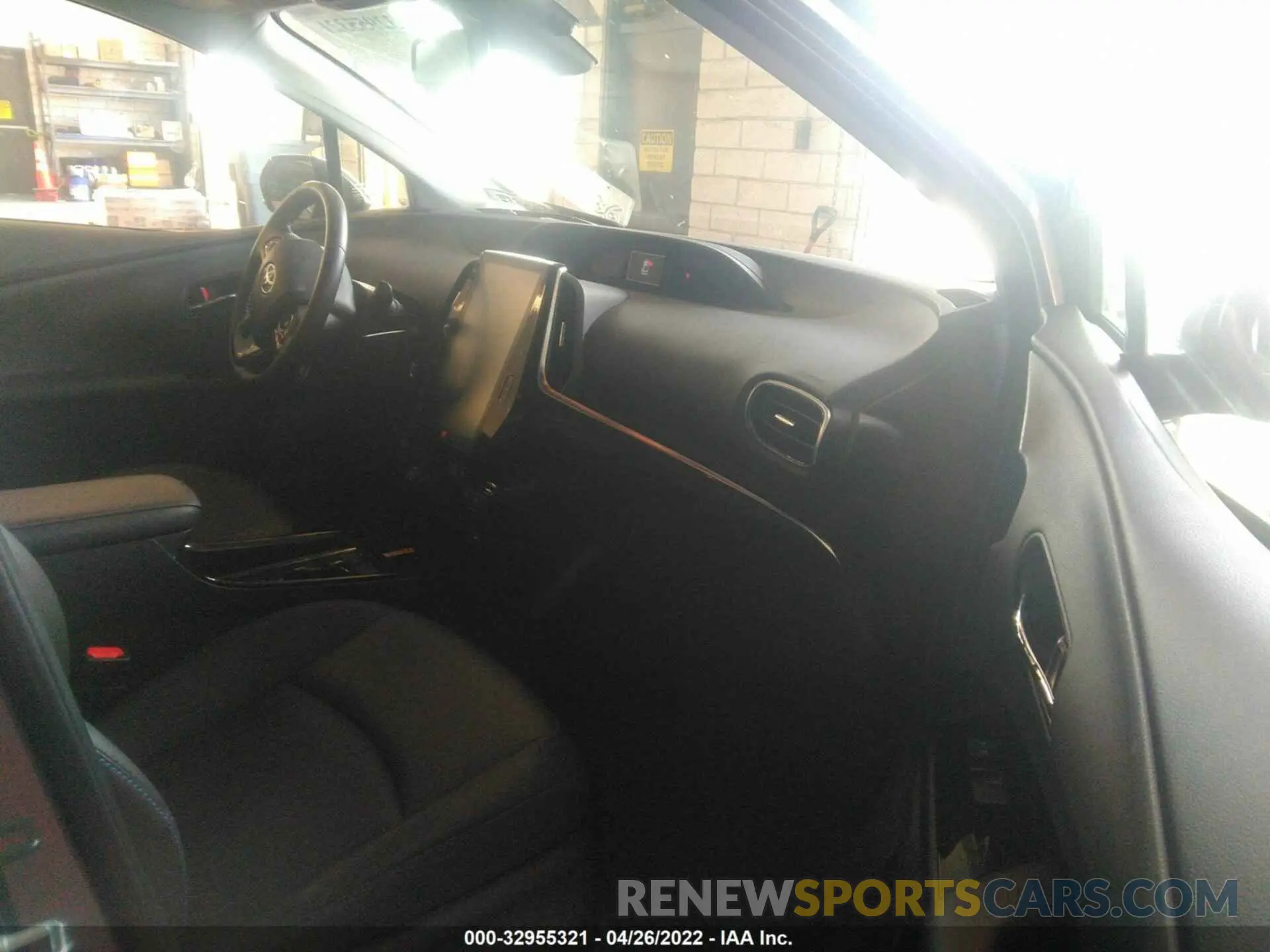 5 fotografías del automóvil dañado JTDKAMFU7M3128313 TOYOTA PRIUS 2021