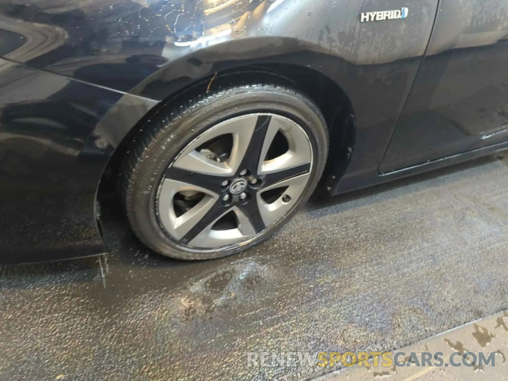 26 fotografías del automóvil dañado JTDKAMFU7M3136329 TOYOTA PRIUS 2021