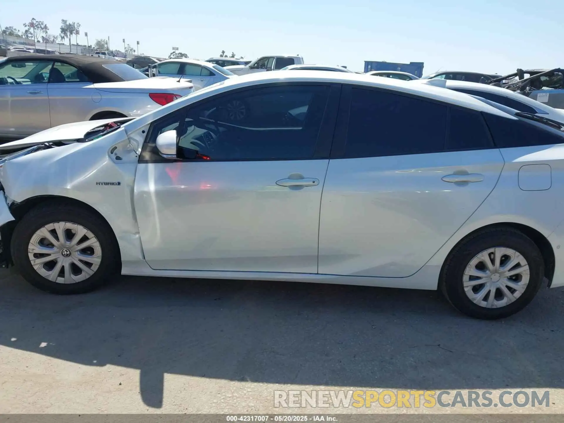 14 fotografías del automóvil dañado JTDKAMFU8M3135142 TOYOTA PRIUS 2021