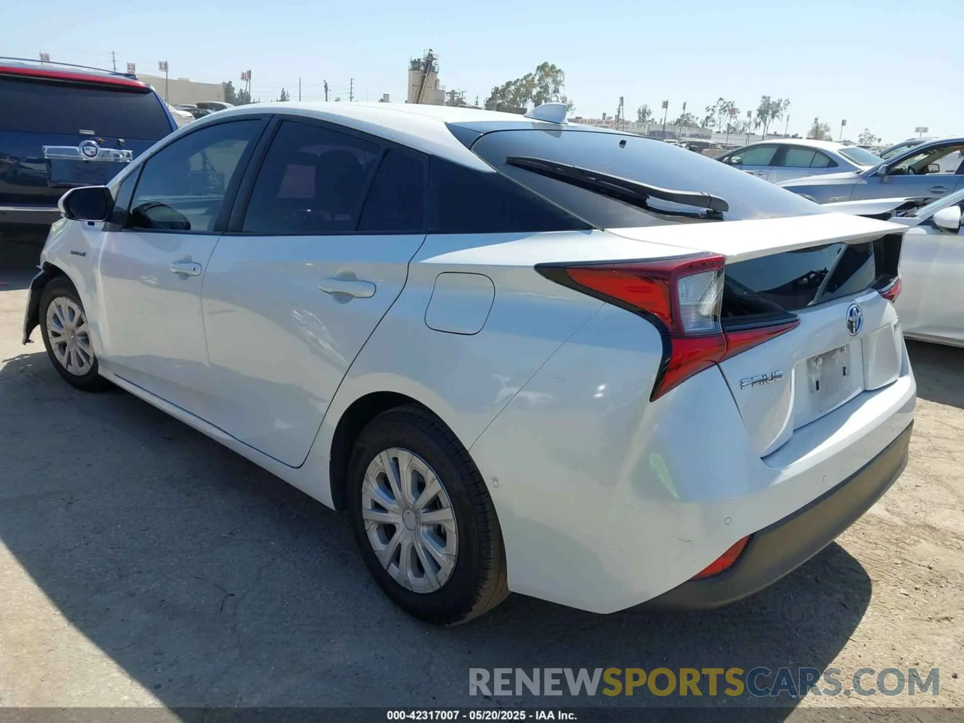 3 fotografías del automóvil dañado JTDKAMFU8M3135142 TOYOTA PRIUS 2021