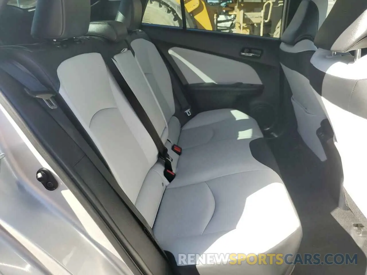 10 fotografías del automóvil dañado JTDKAMFU8M3135691 TOYOTA PRIUS 2021