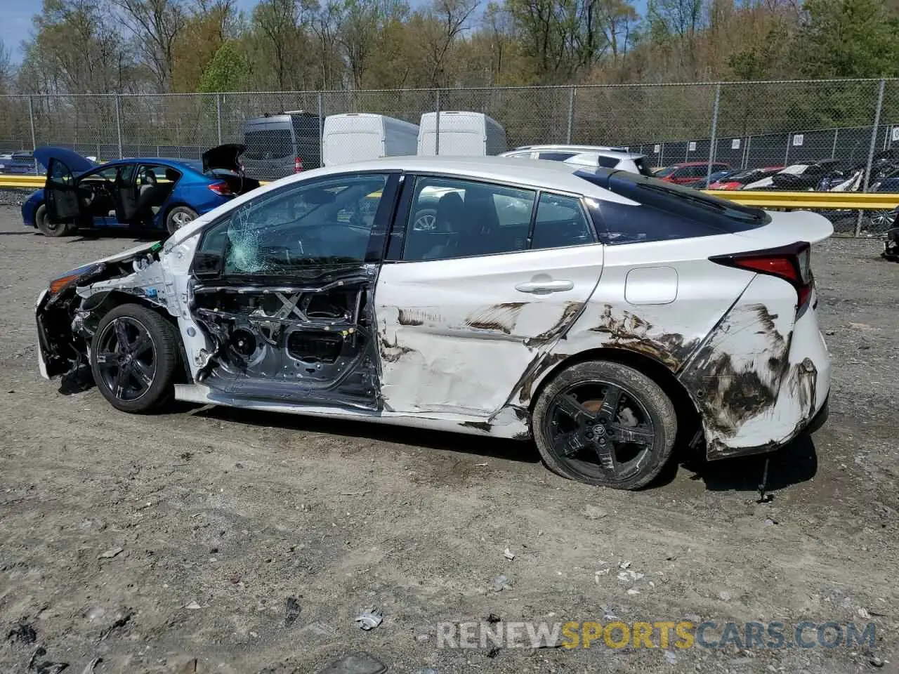2 fotografías del automóvil dañado JTDKAMFUXM3128225 TOYOTA PRIUS 2021