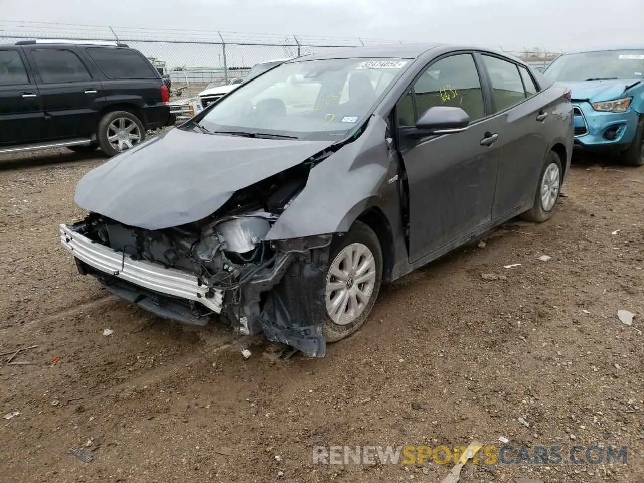 2 fotografías del automóvil dañado JTDKAMFUXM3138009 TOYOTA PRIUS 2021