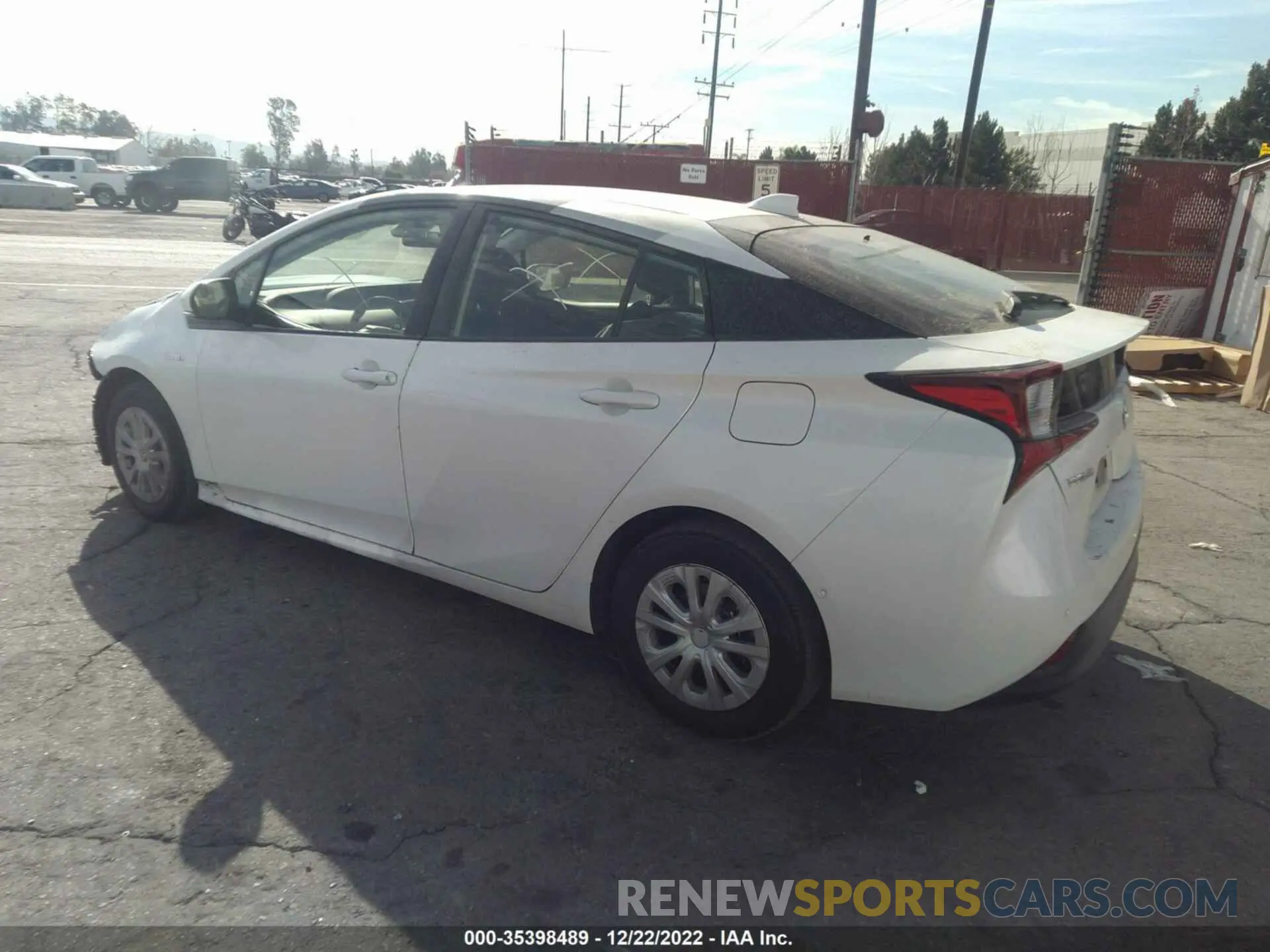 3 fotografías del automóvil dañado JTDKAMFUXM3140830 TOYOTA PRIUS 2021