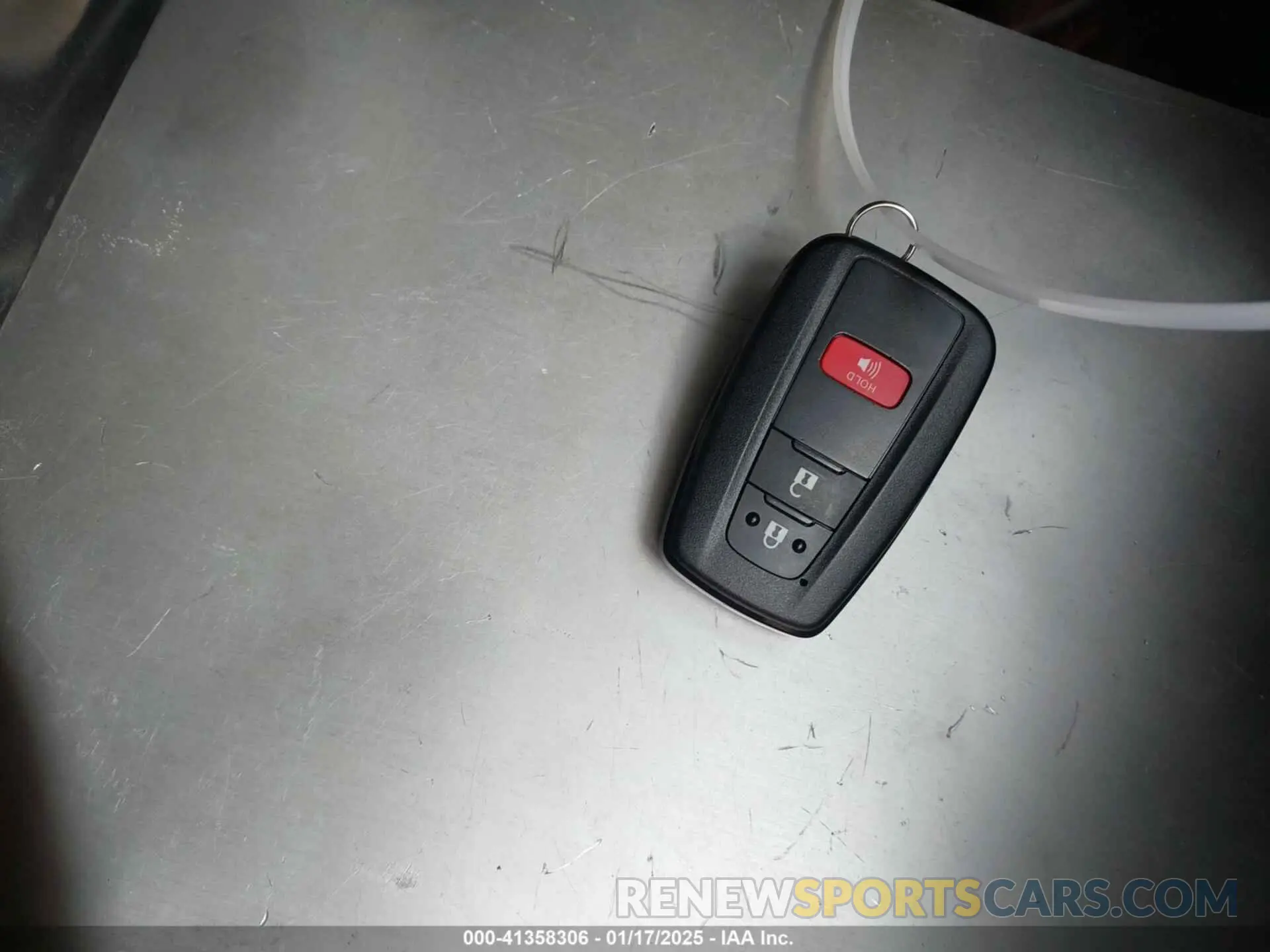 11 fotografías del automóvil dañado JTDKAMFUXM3144845 TOYOTA PRIUS 2021