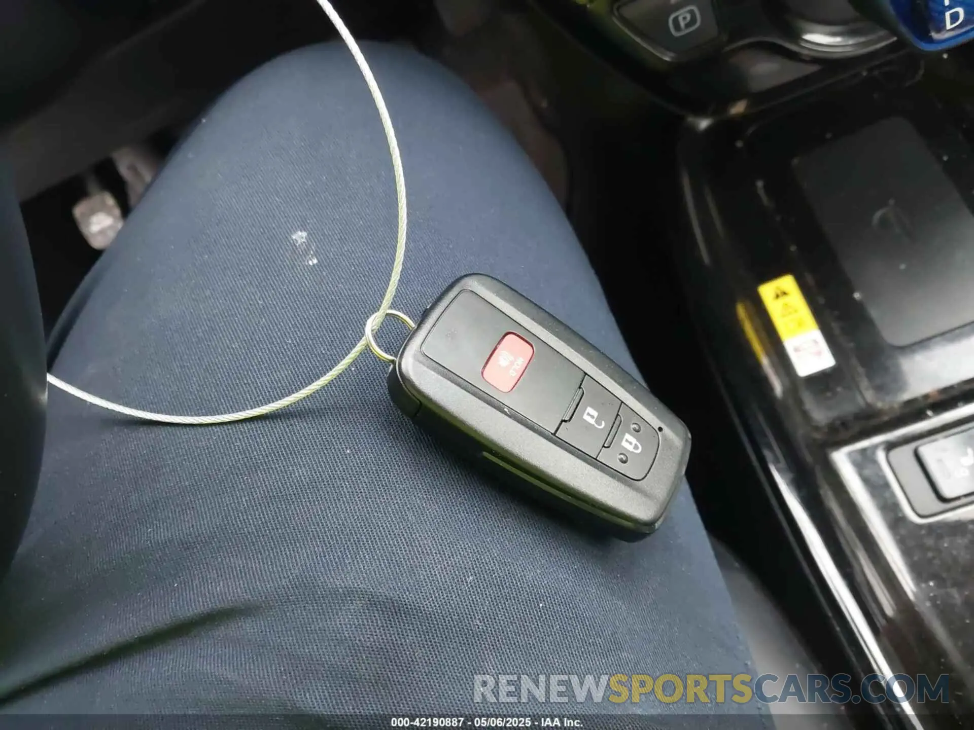 11 fotografías del automóvil dañado JTDL9MFU5M3023704 TOYOTA PRIUS 2021