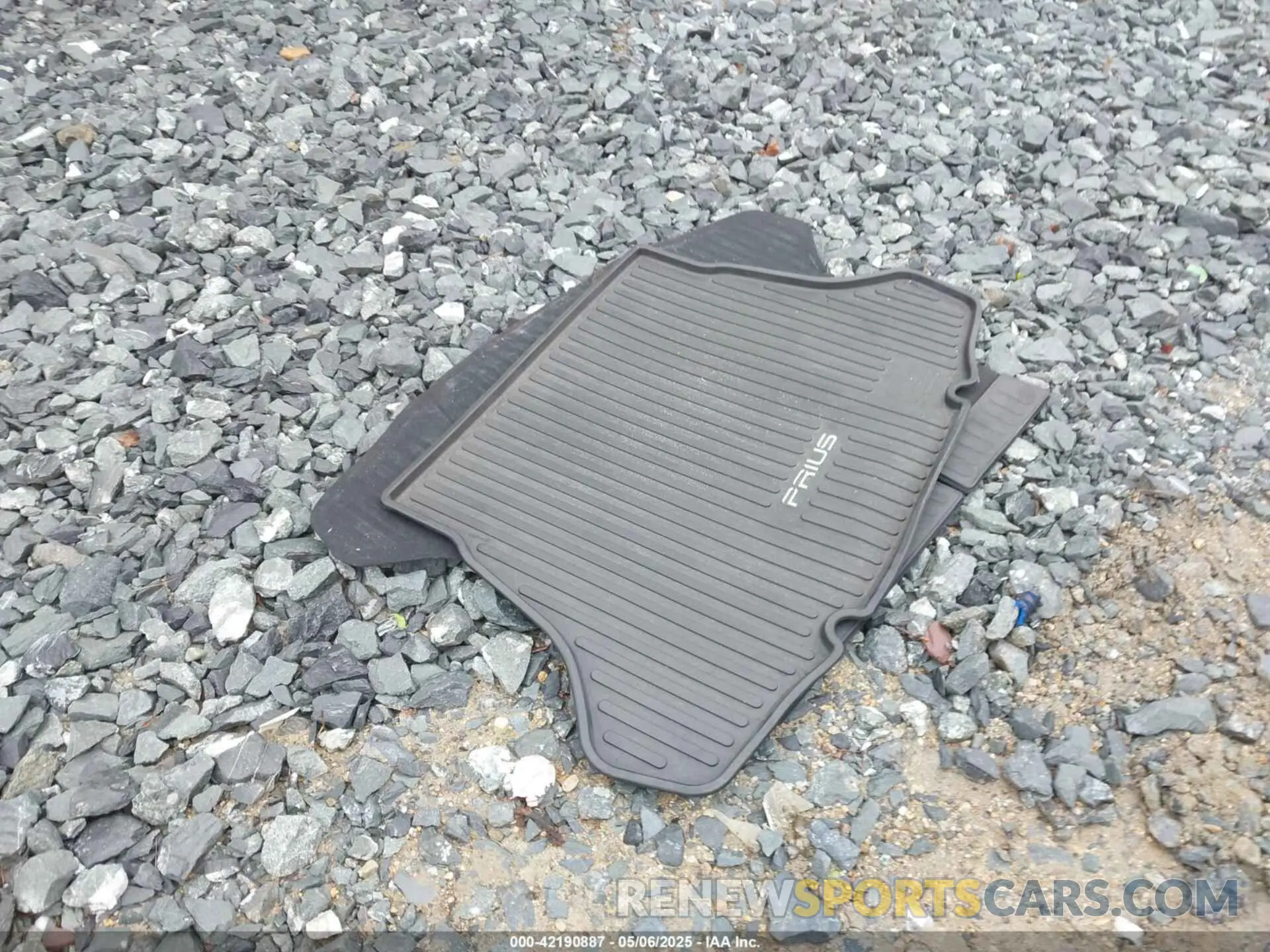12 fotografías del automóvil dañado JTDL9MFU5M3023704 TOYOTA PRIUS 2021