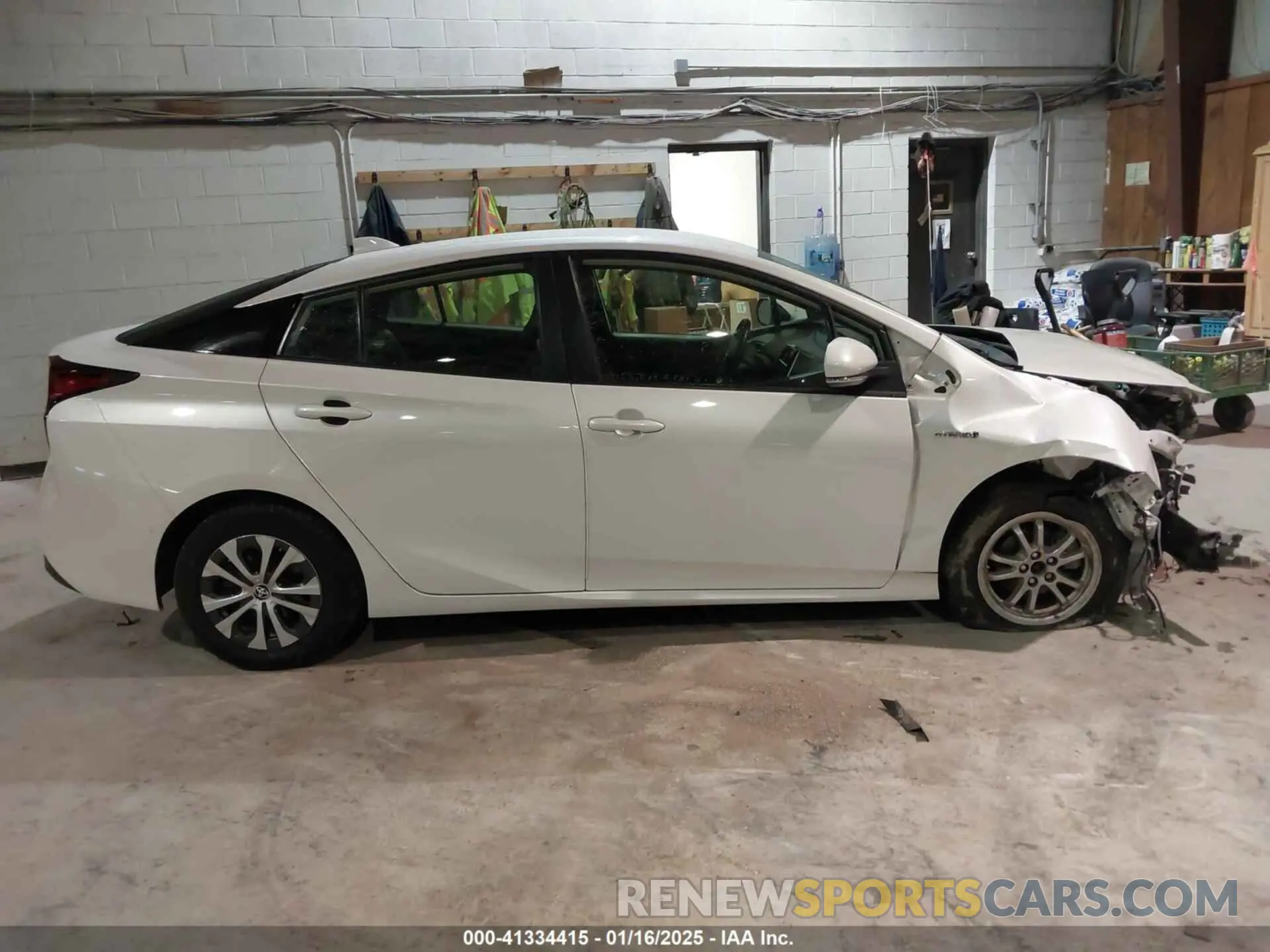 13 fotografías del automóvil dañado JTDL9MFU9M3027349 TOYOTA PRIUS 2021