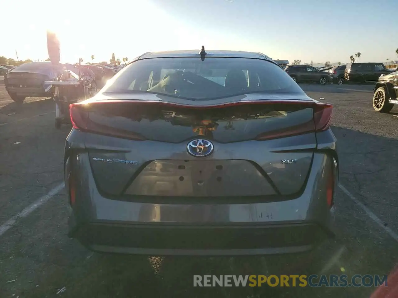6 fotografías del automóvil dañado JTDKAMFP0N3208001 TOYOTA PRIUS 2022