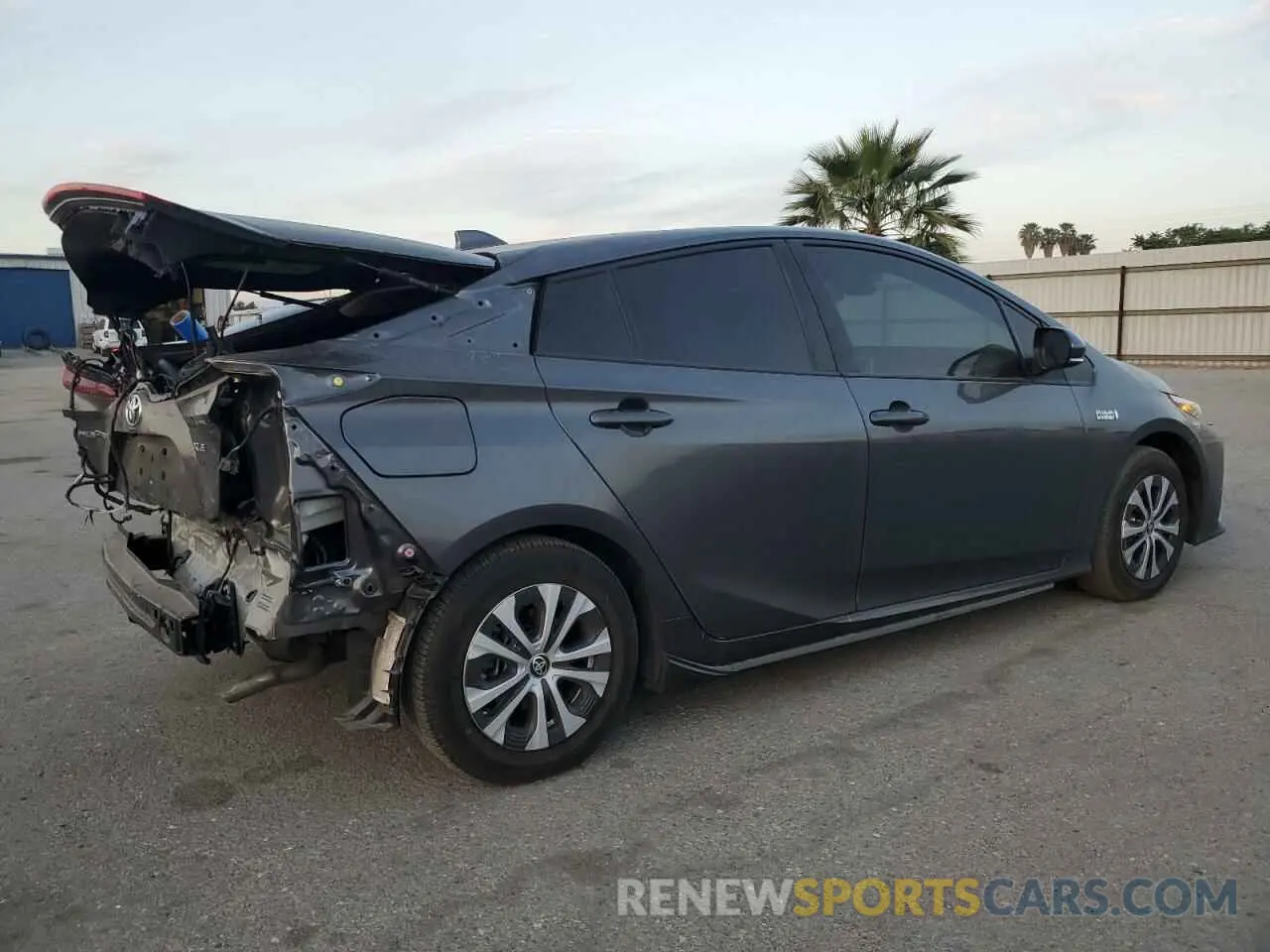 3 fotografías del automóvil dañado JTDKAMFP0N3228104 TOYOTA PRIUS 2022