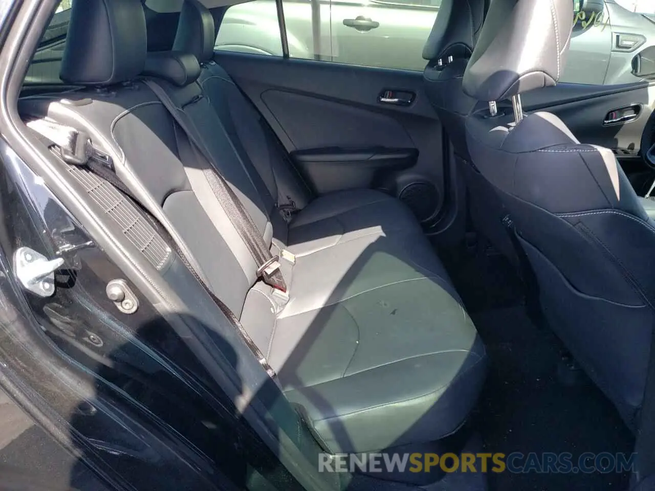 6 fotografías del automóvil dañado JTDKAMFP3N3202273 TOYOTA PRIUS 2022