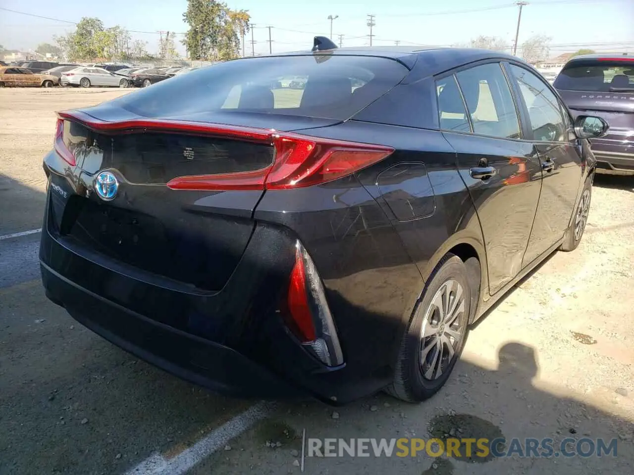 4 fotografías del automóvil dañado JTDKAMFP4N3203268 TOYOTA PRIUS 2022