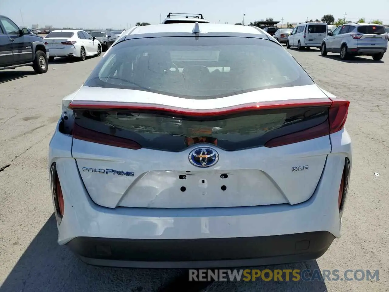 6 fotografías del automóvil dañado JTDKAMFP4N3210219 TOYOTA PRIUS 2022