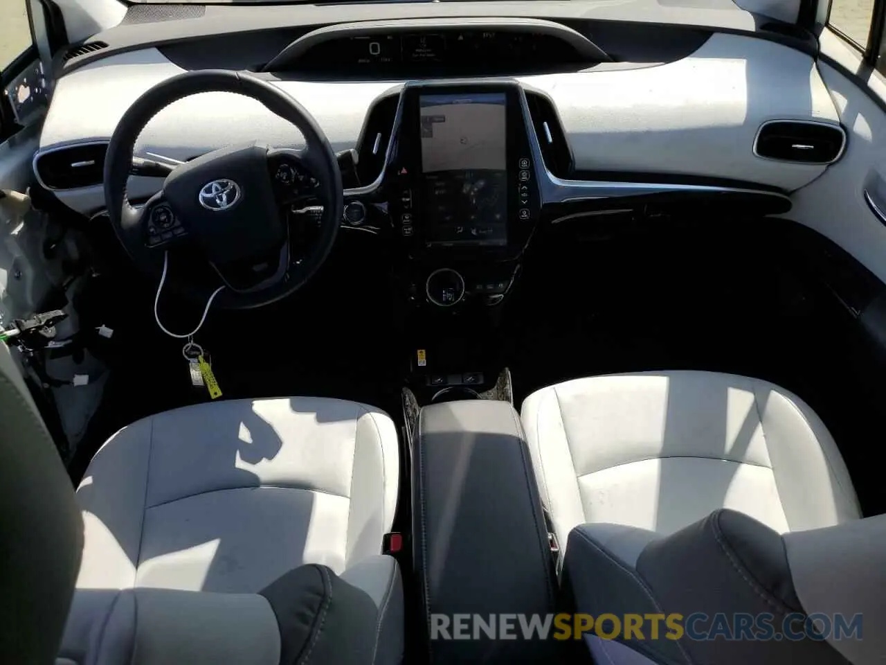 8 fotografías del automóvil dañado JTDKAMFP4N3210219 TOYOTA PRIUS 2022