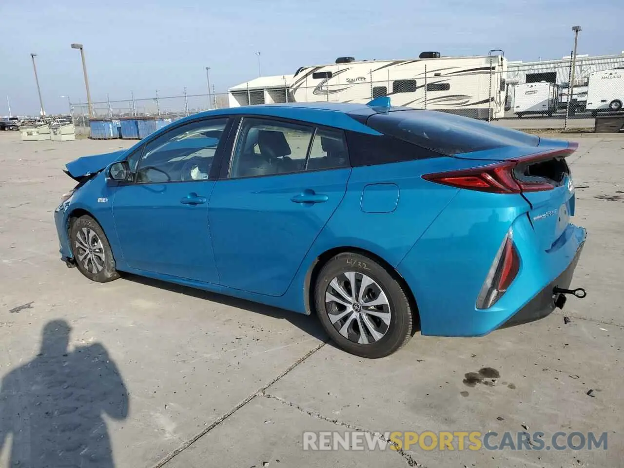 2 fotografías del automóvil dañado JTDKAMFP5N3229099 TOYOTA PRIUS 2022