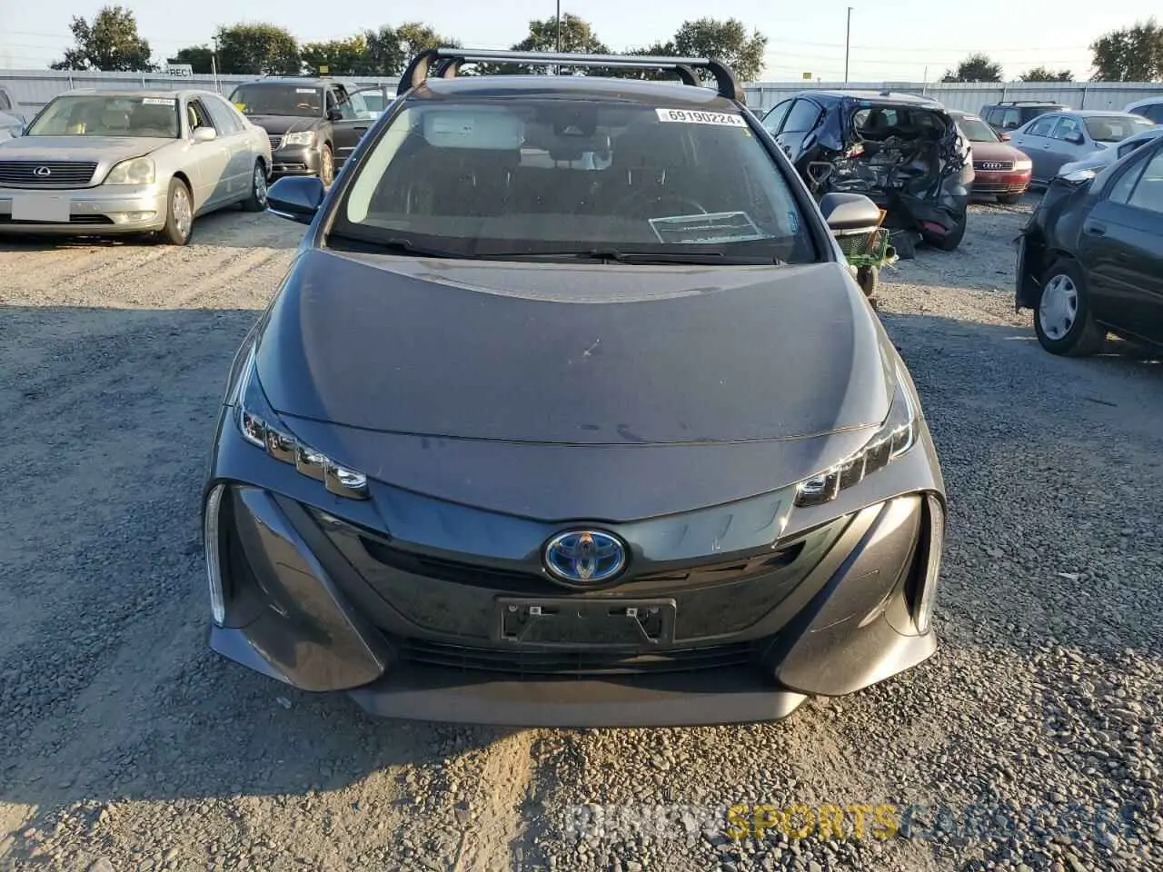5 fotografías del automóvil dañado JTDKAMFP8N3212152 TOYOTA PRIUS 2022