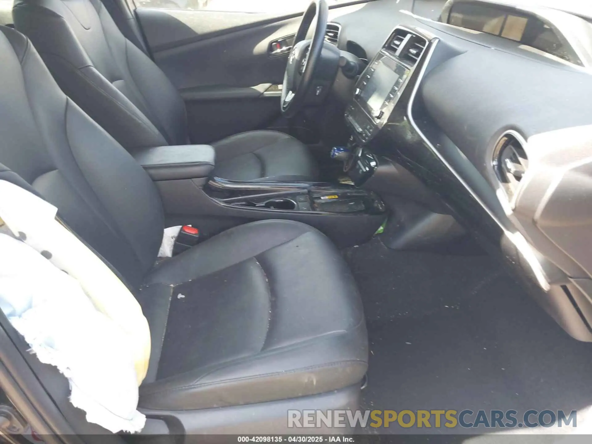 5 fotografías del automóvil dañado JTDKAMFU0N3175619 TOYOTA PRIUS 2022
