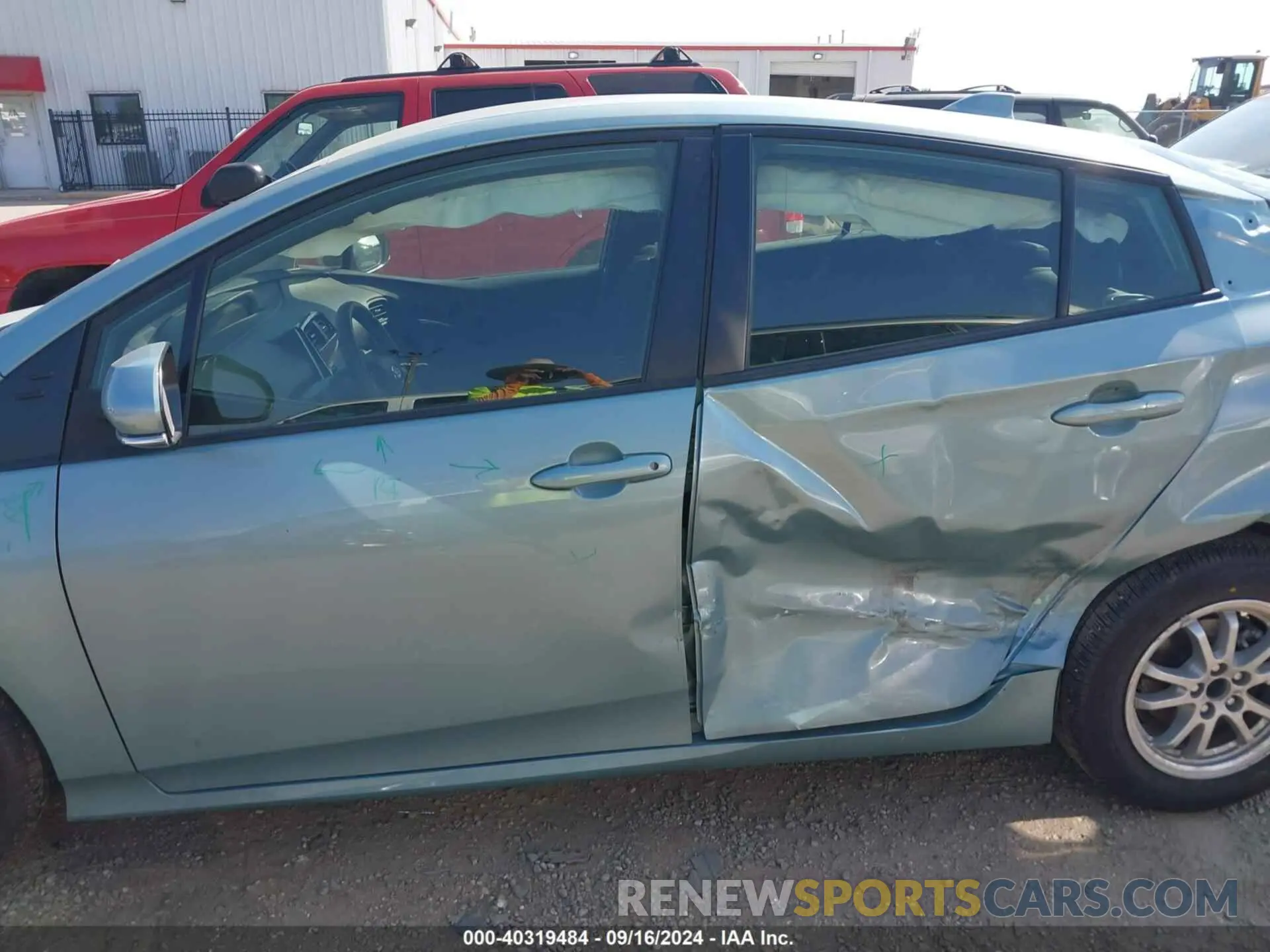 14 fotografías del automóvil dañado JTDKAMFU0N3189486 TOYOTA PRIUS 2022