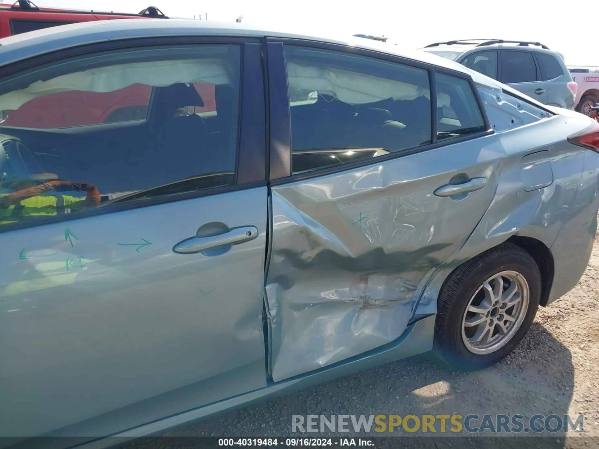 17 fotografías del automóvil dañado JTDKAMFU0N3189486 TOYOTA PRIUS 2022