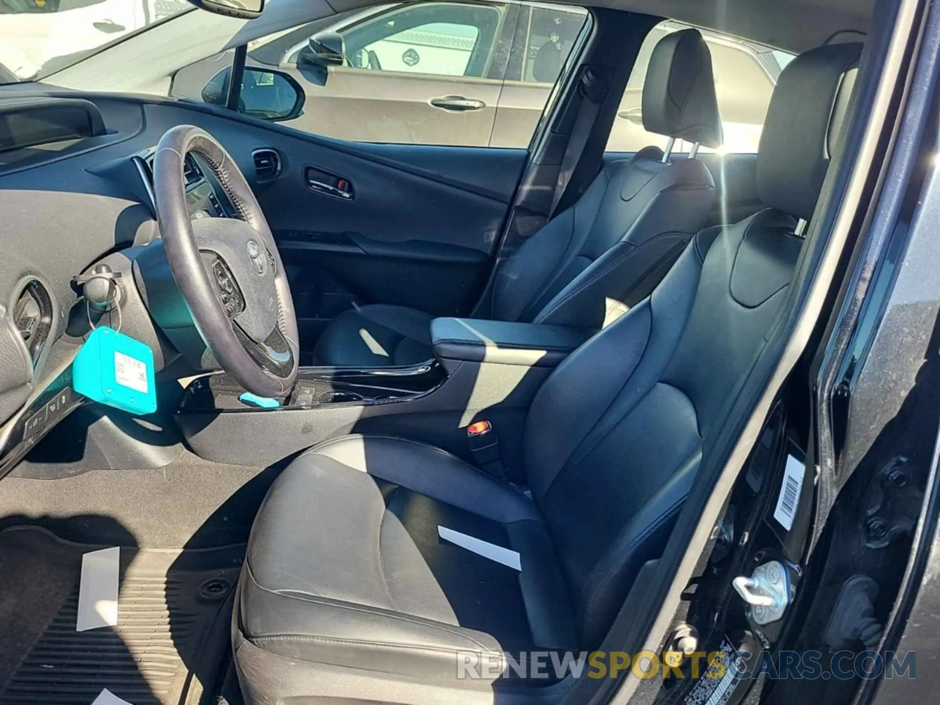 16 fotografías del automóvil dañado JTDKAMFU1N3161020 TOYOTA PRIUS 2022