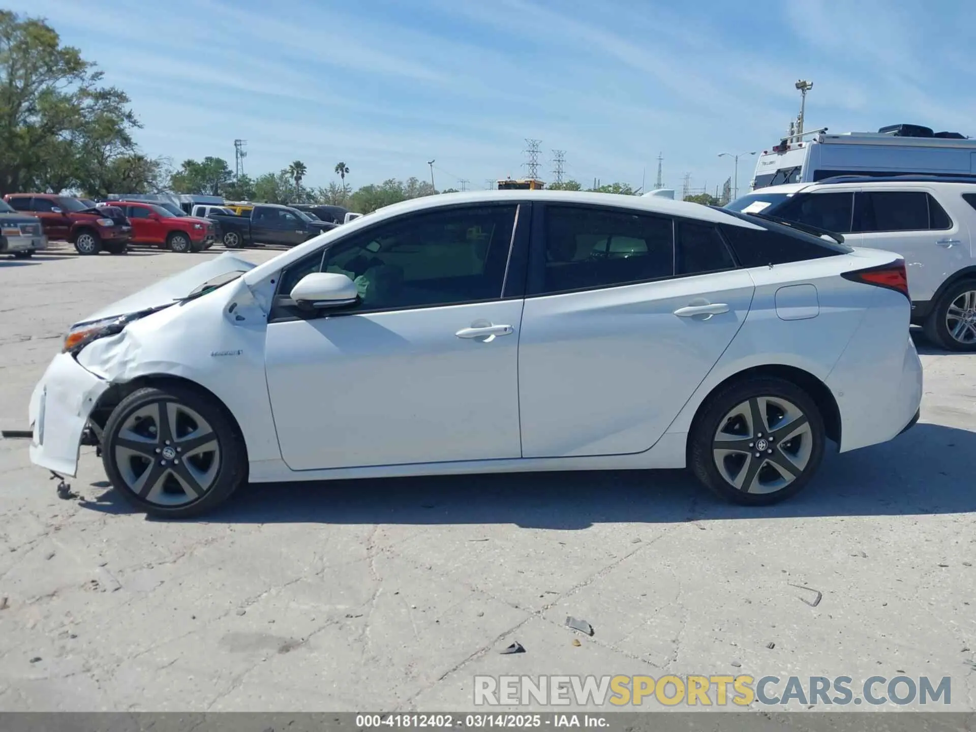 14 fotografías del automóvil dañado JTDKAMFU1N3177444 TOYOTA PRIUS 2022