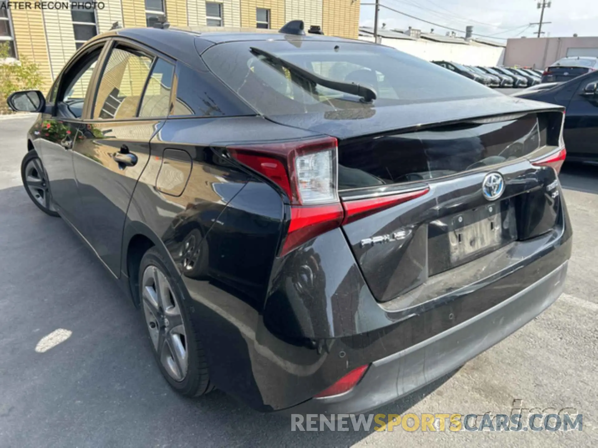 2 fotografías del automóvil dañado JTDKAMFU1N3178819 TOYOTA PRIUS 2022