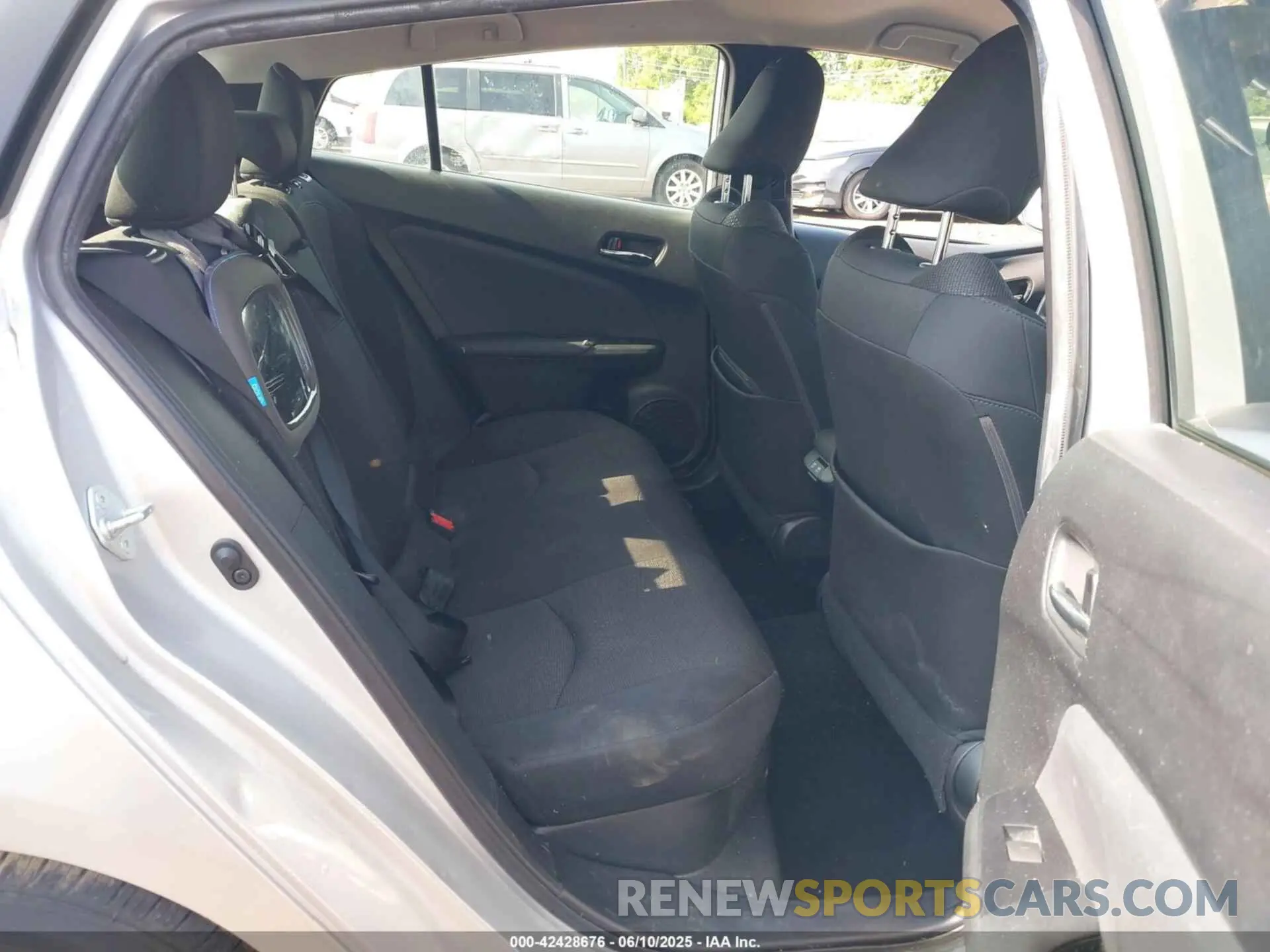 8 fotografías del automóvil dañado JTDKAMFU2N3165805 TOYOTA PRIUS 2022