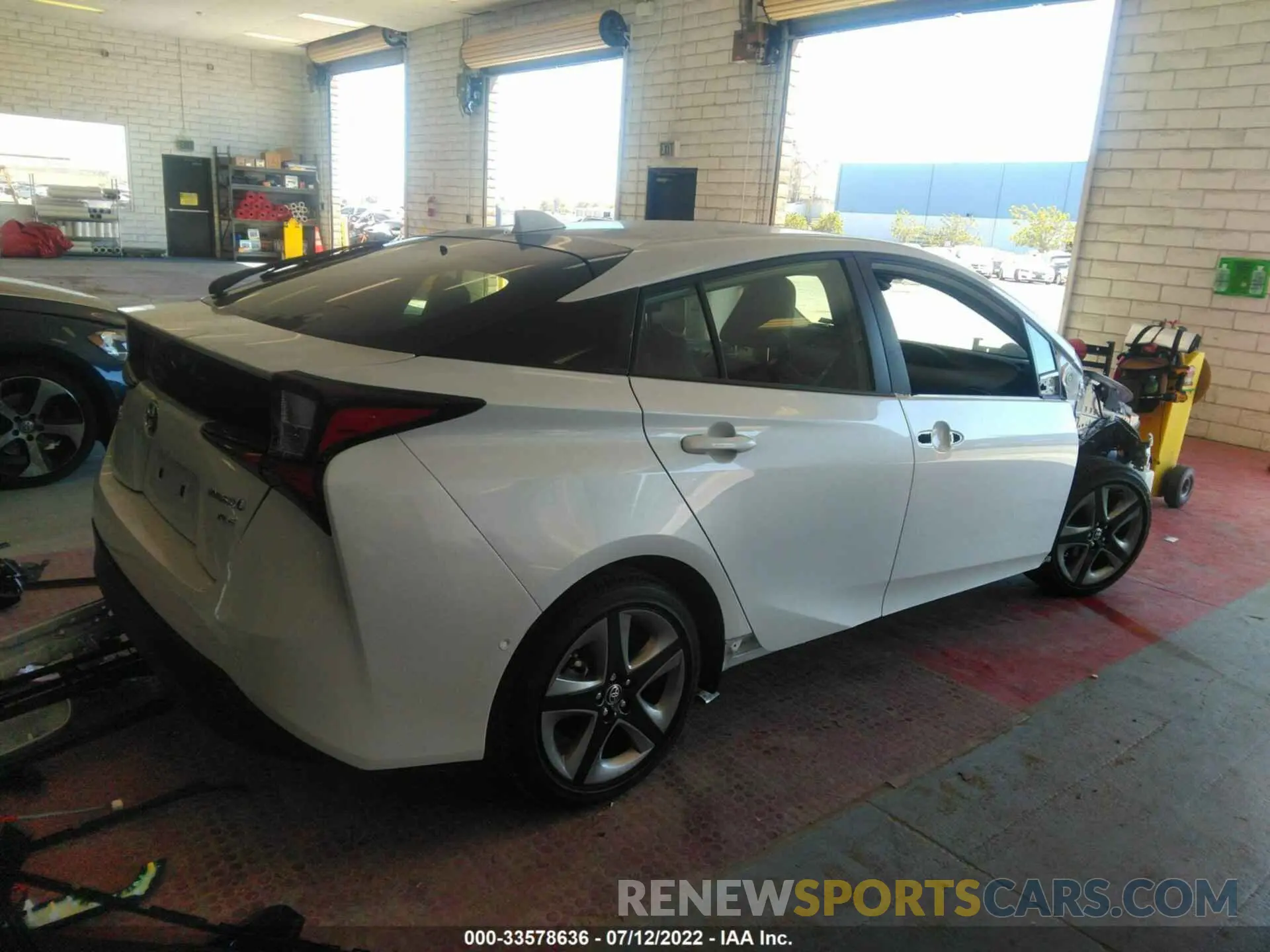 4 fotografías del automóvil dañado JTDKAMFU2N3169322 TOYOTA PRIUS 2022