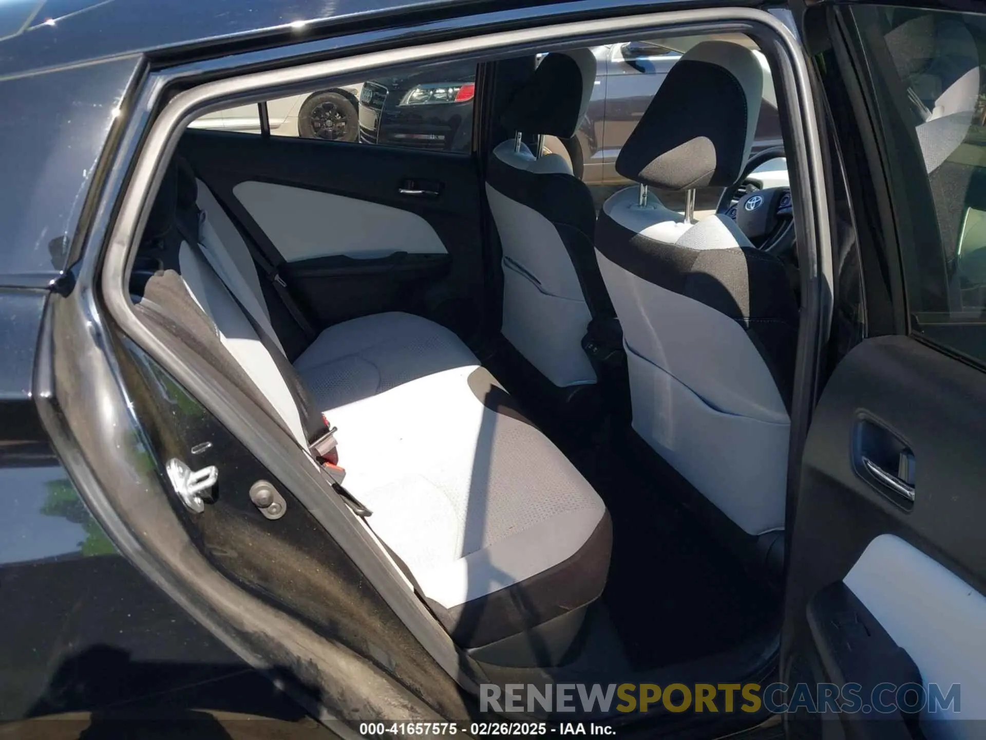 8 fotografías del automóvil dañado JTDKAMFU3N3165036 TOYOTA PRIUS 2022