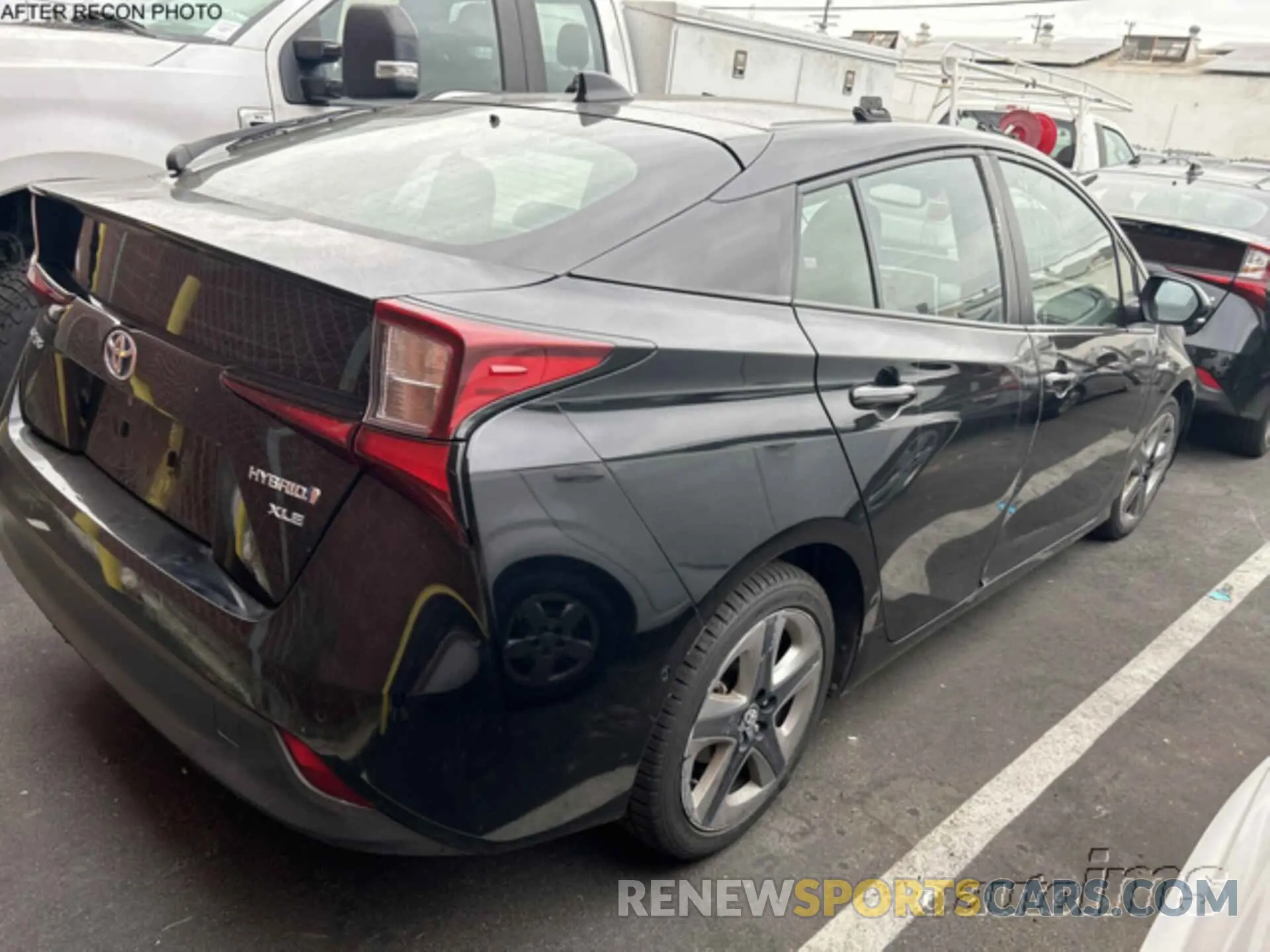 5 fotografías del automóvil dañado JTDKAMFU3N3180328 TOYOTA PRIUS 2022