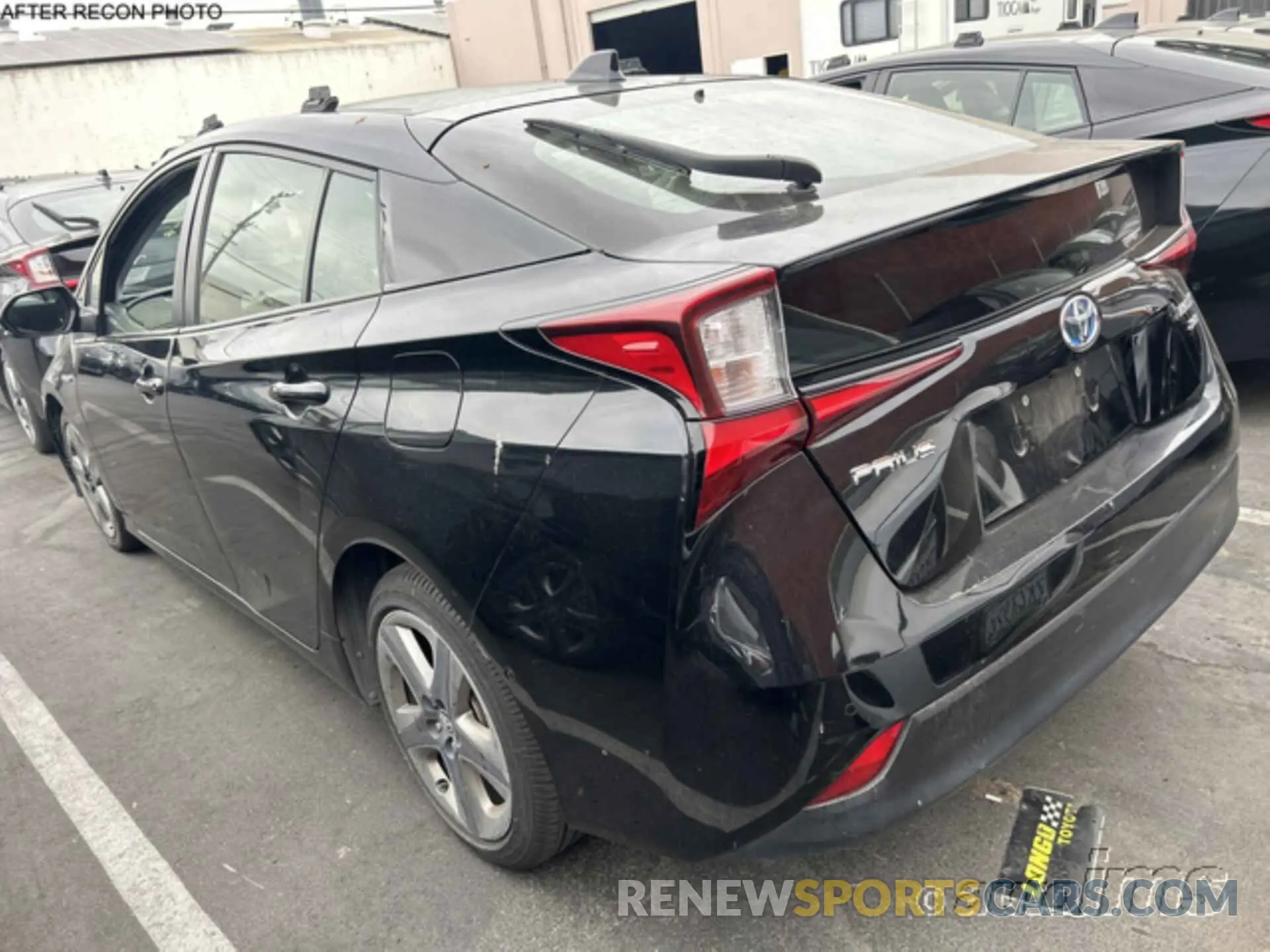 2 fotografías del automóvil dañado JTDKAMFU4N3180306 TOYOTA PRIUS 2022