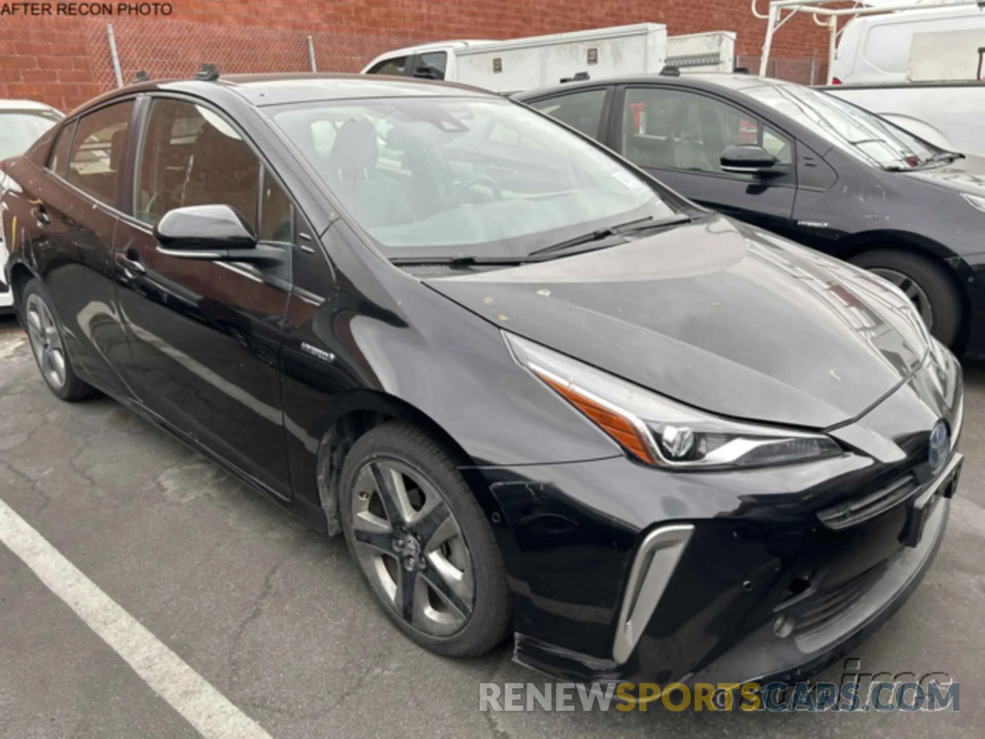5 fotografías del automóvil dañado JTDKAMFU4N3180306 TOYOTA PRIUS 2022