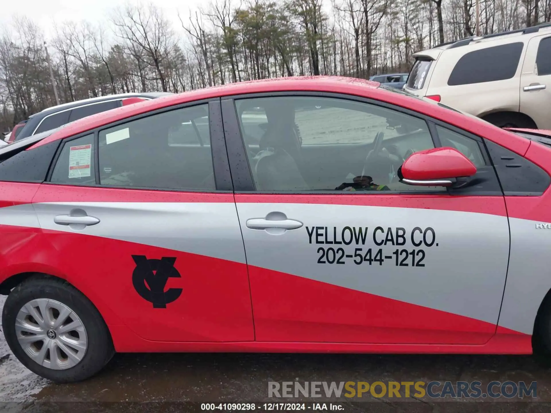 13 fotografías del automóvil dañado JTDKAMFU6N3173292 TOYOTA PRIUS 2022