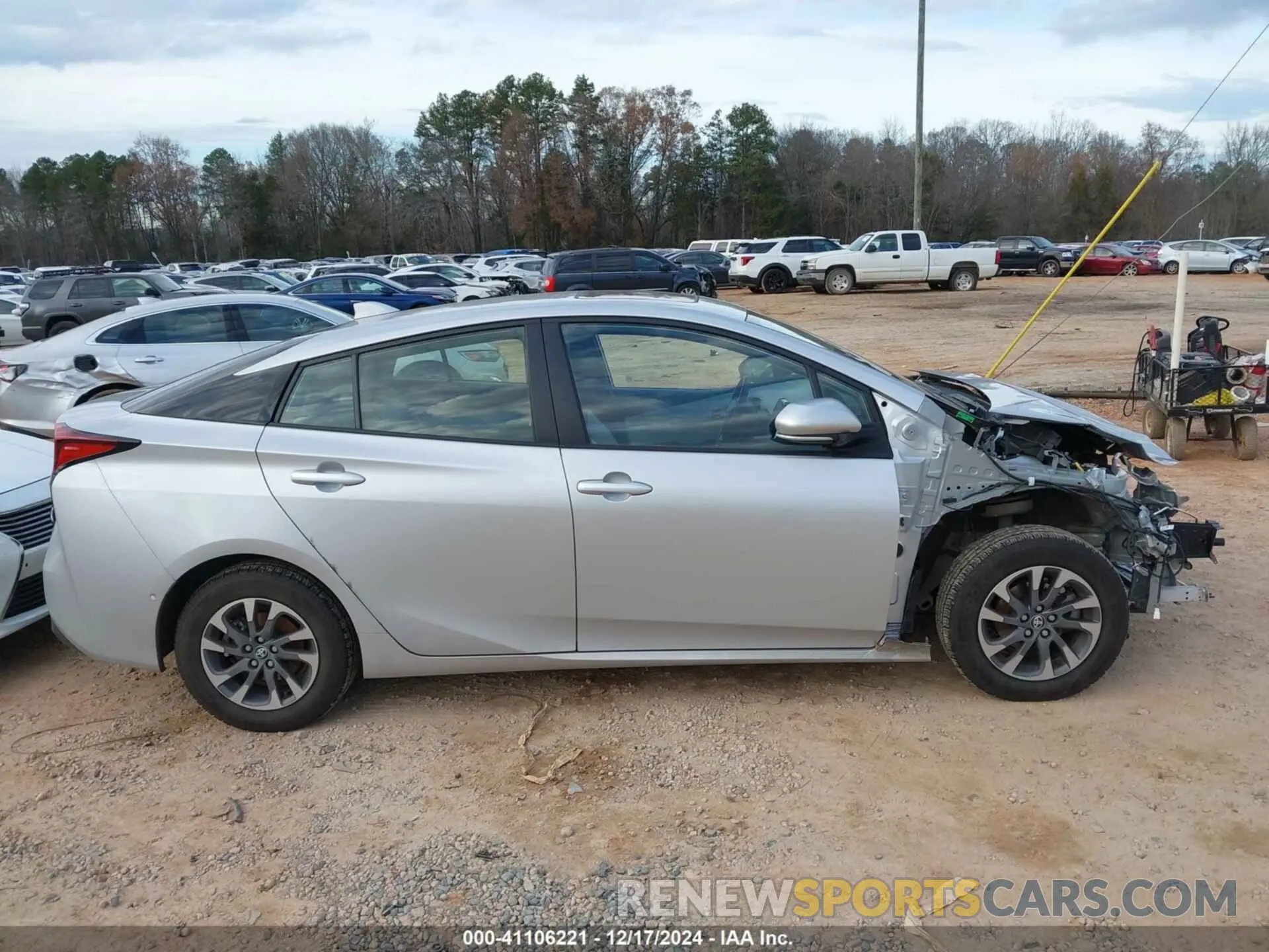 13 fotografías del automóvil dañado JTDKAMFU6N3186589 TOYOTA PRIUS 2022