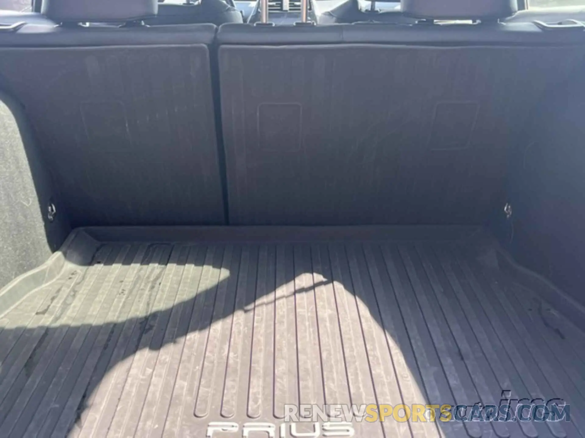8 fotografías del automóvil dañado JTDKAMFU7N3180154 TOYOTA PRIUS 2022