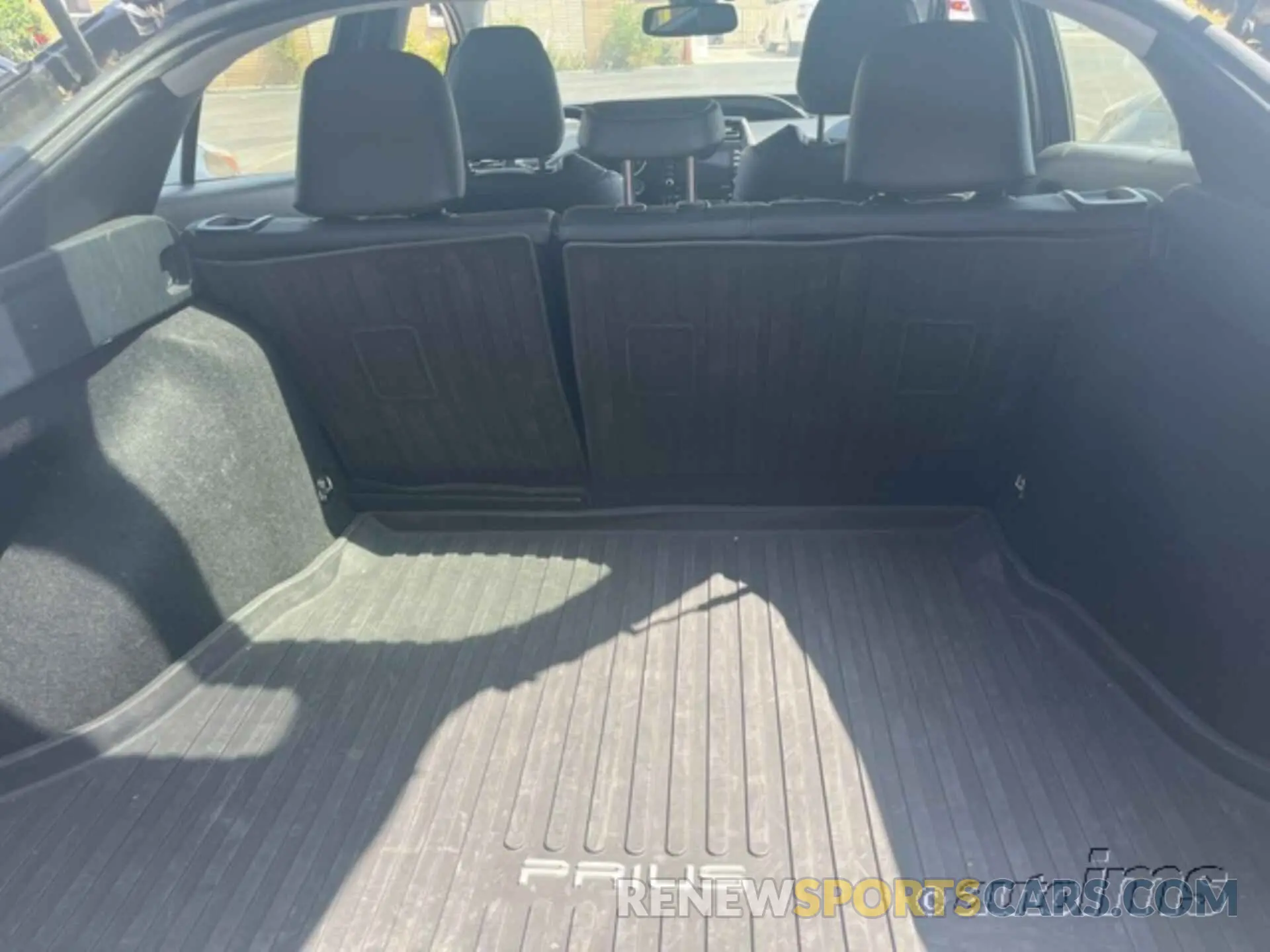 8 fotografías del automóvil dañado JTDKAMFU7N3180204 TOYOTA PRIUS 2022