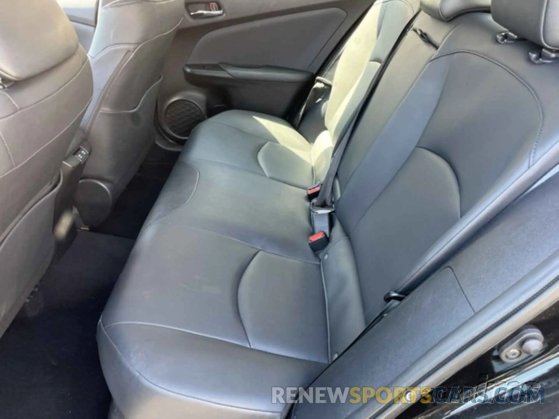 18 fotografías del automóvil dañado JTDKAMFU7N3180526 TOYOTA PRIUS 2022