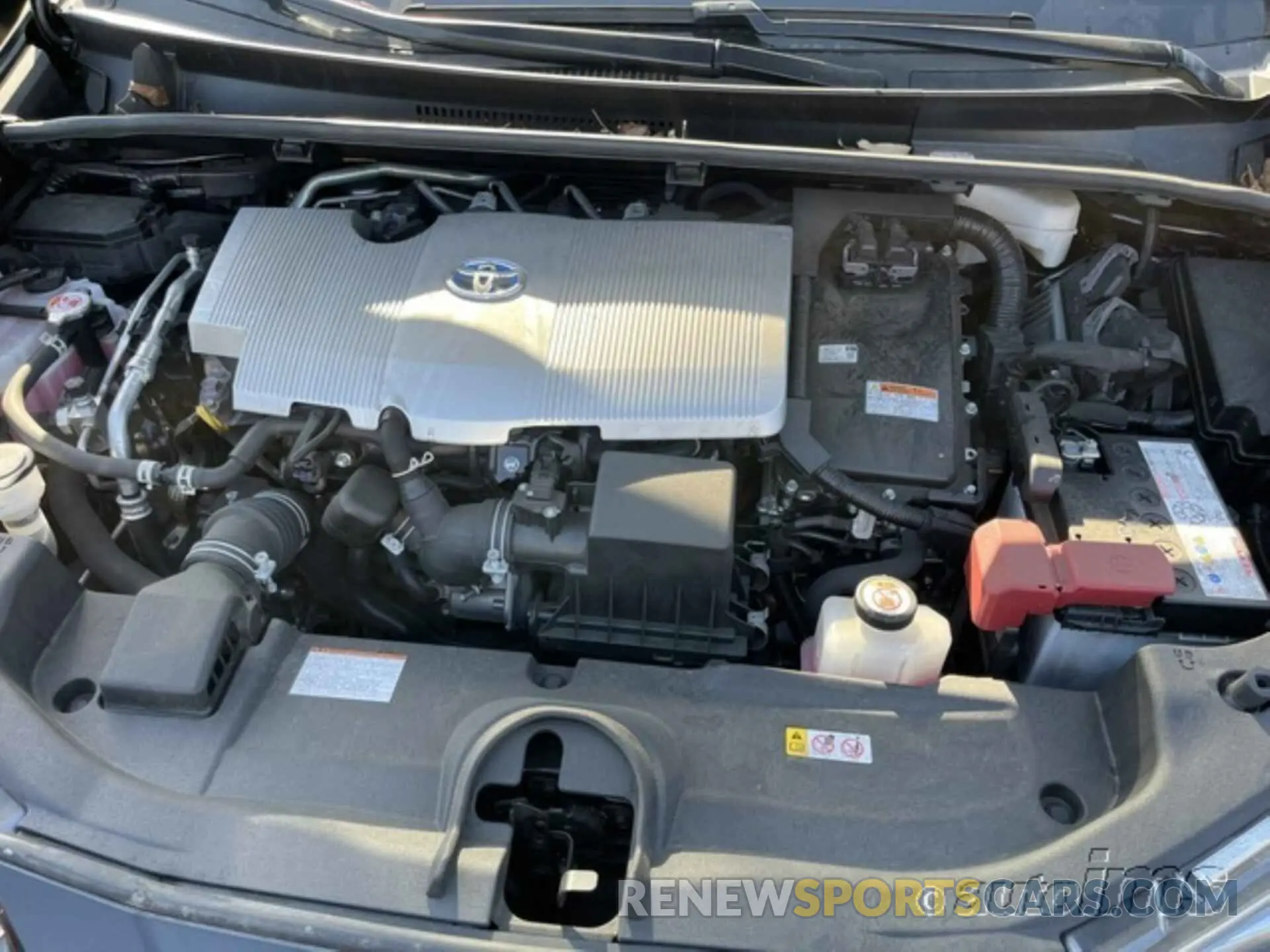 5 fotografías del automóvil dañado JTDKAMFU7N3180686 TOYOTA PRIUS 2022