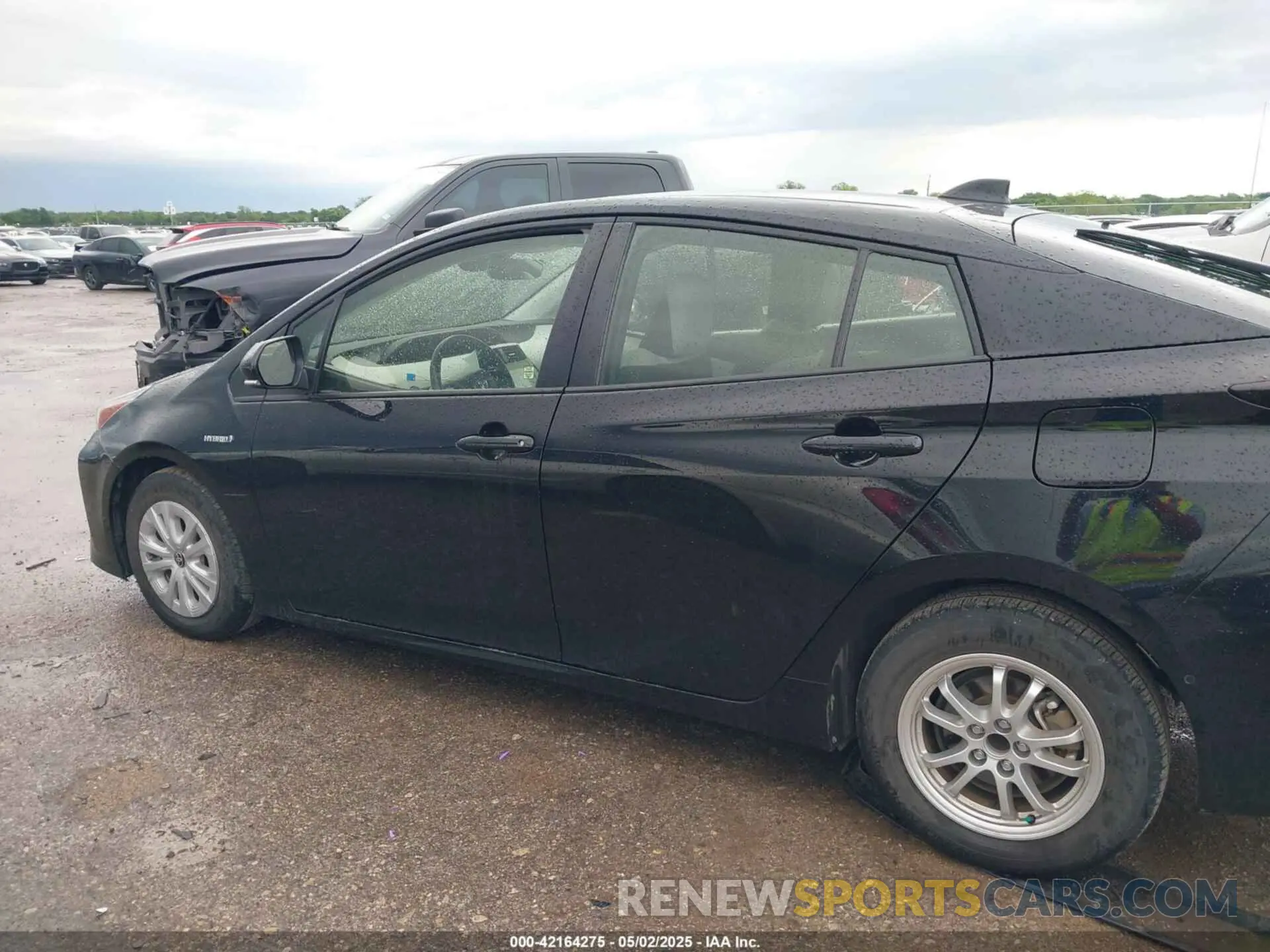 14 fotografías del automóvil dañado JTDKAMFU8N3168739 TOYOTA PRIUS 2022