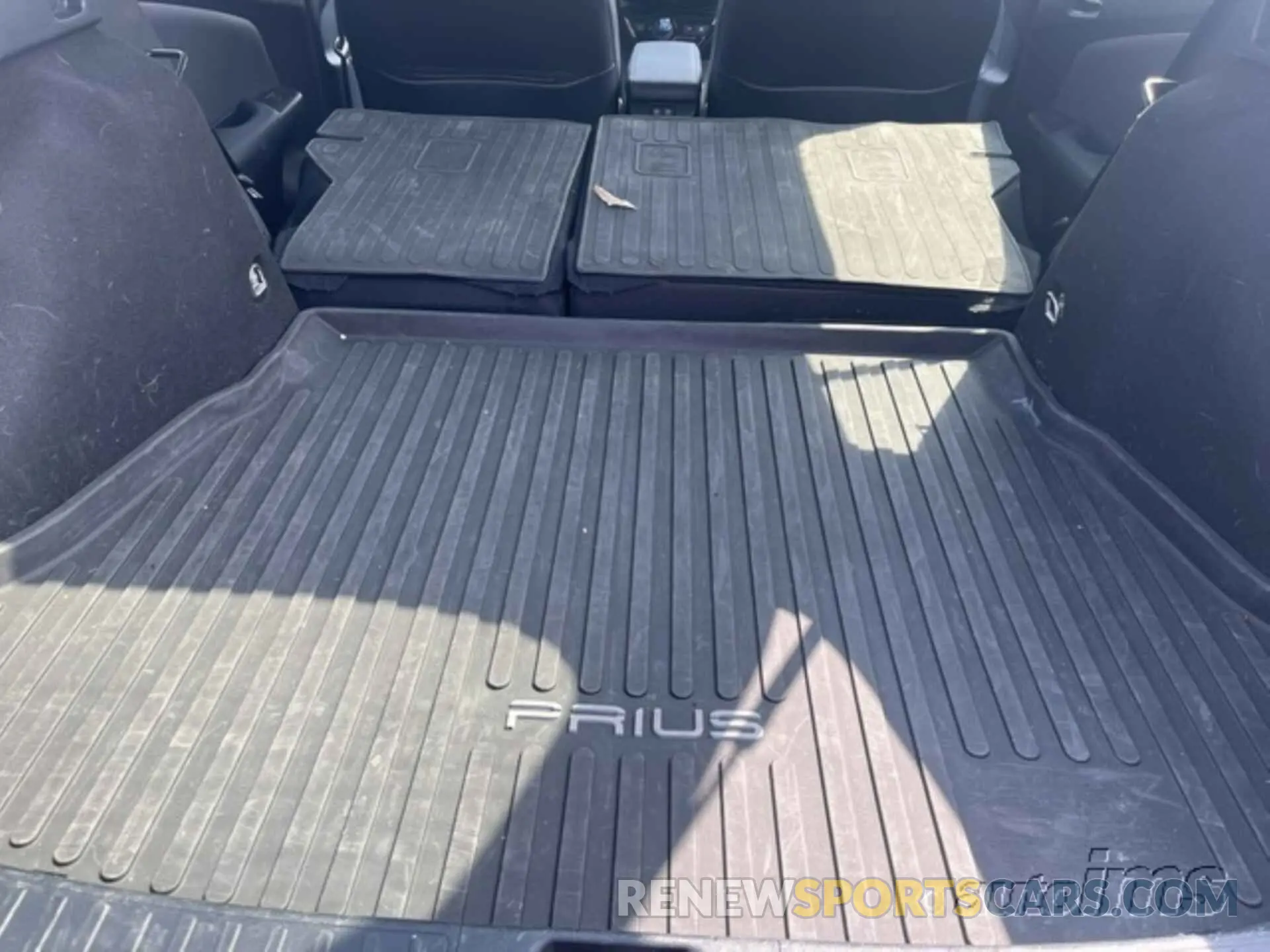 6 fotografías del automóvil dañado JTDKAMFU8N3180339 TOYOTA PRIUS 2022
