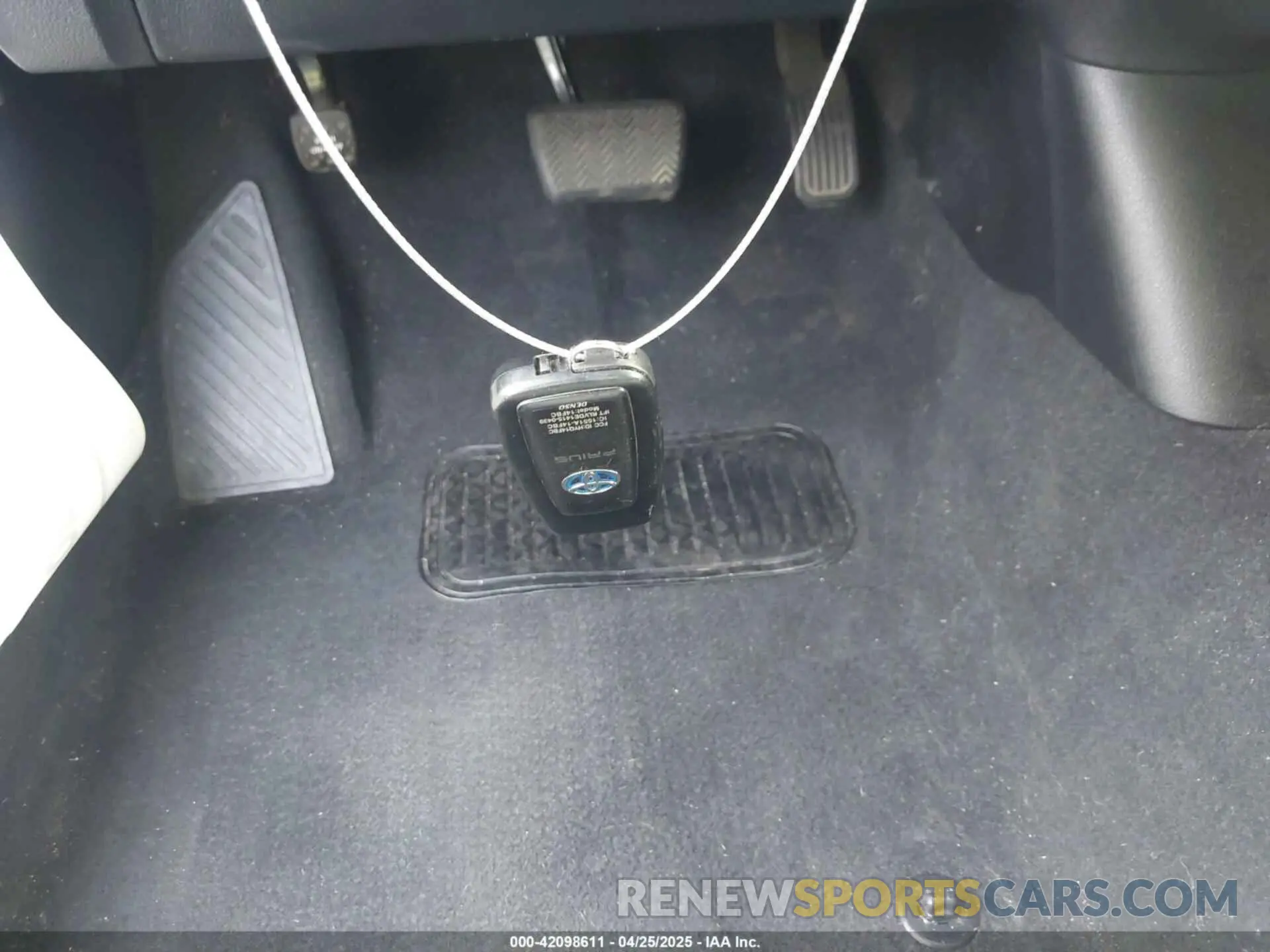 11 fotografías del automóvil dañado JTDKAMFU8N3181135 TOYOTA PRIUS 2022